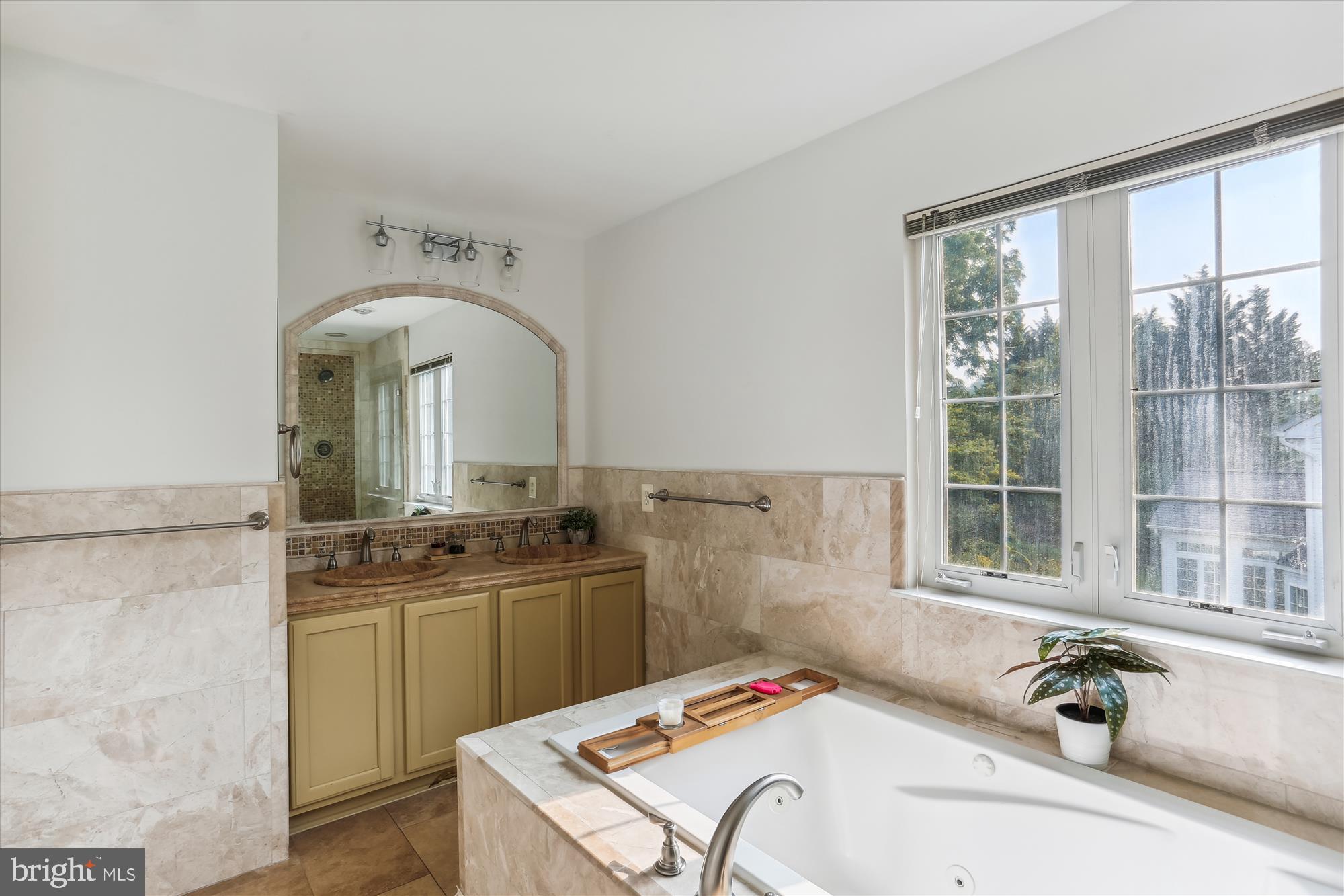 OAKLAND FARM - Residential