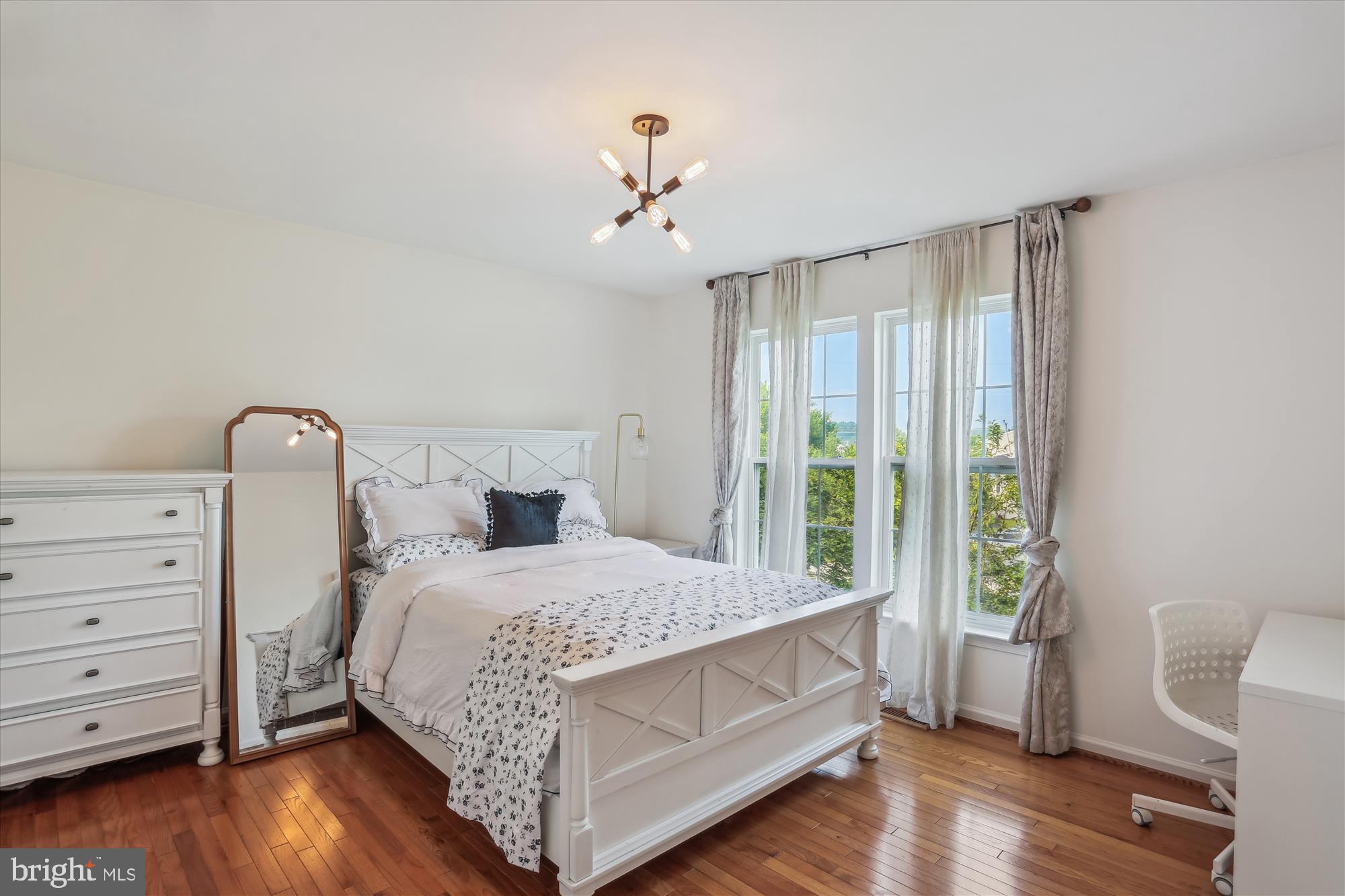 OAKLAND FARM - Residential