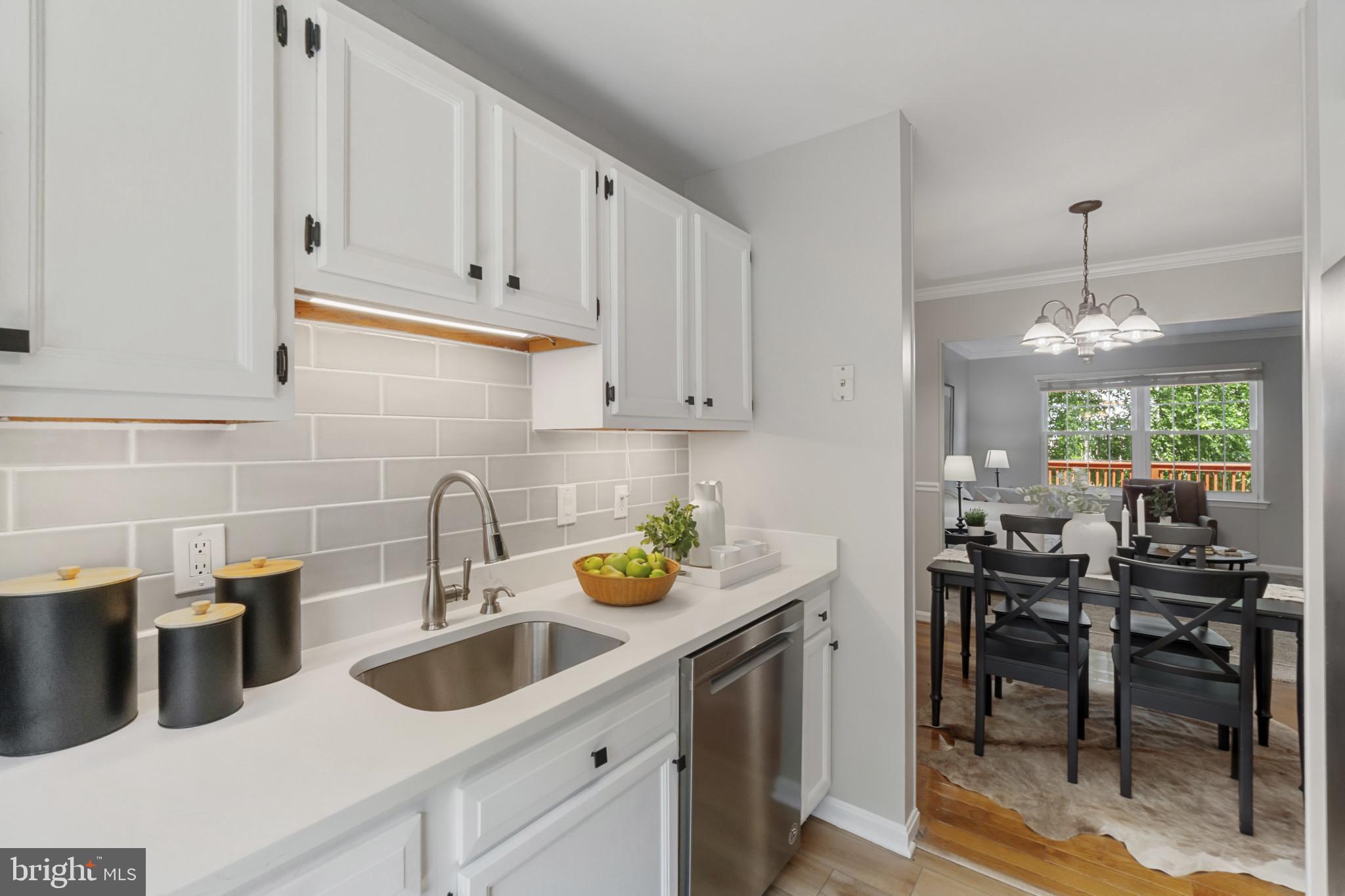 7805 LEONARDO COURT