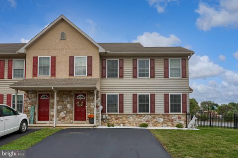 Photo of 57 Perseverance Lane, EPHRATA, PA 17522 (MLS # PALA2077120)