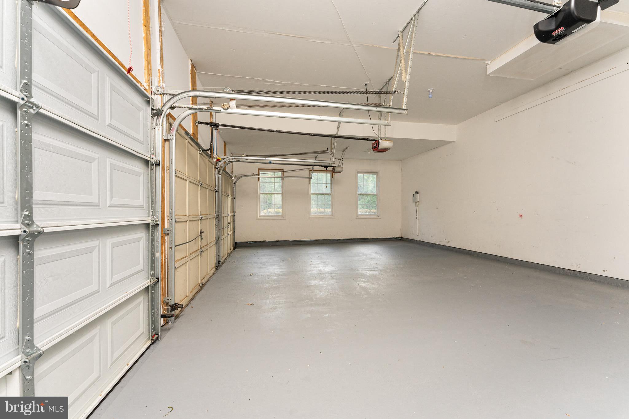 ELLIS PLANTATION - Residential