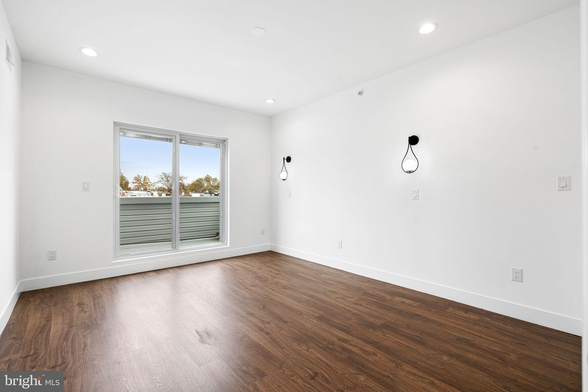 COBBS CREEK - Residential