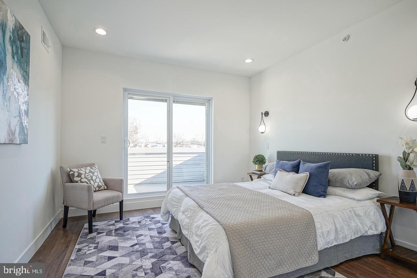 COBBS CREEK - Residential