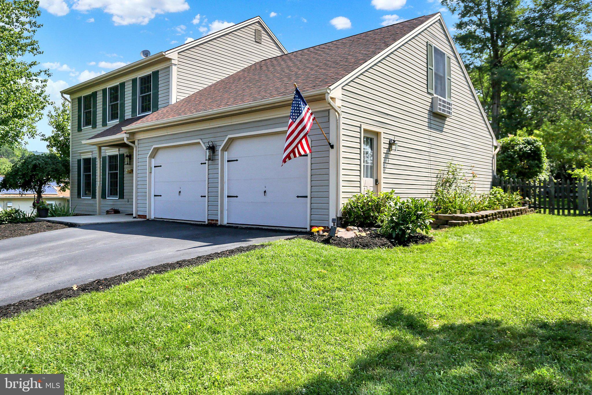 2413 WICKLOW DRIVE