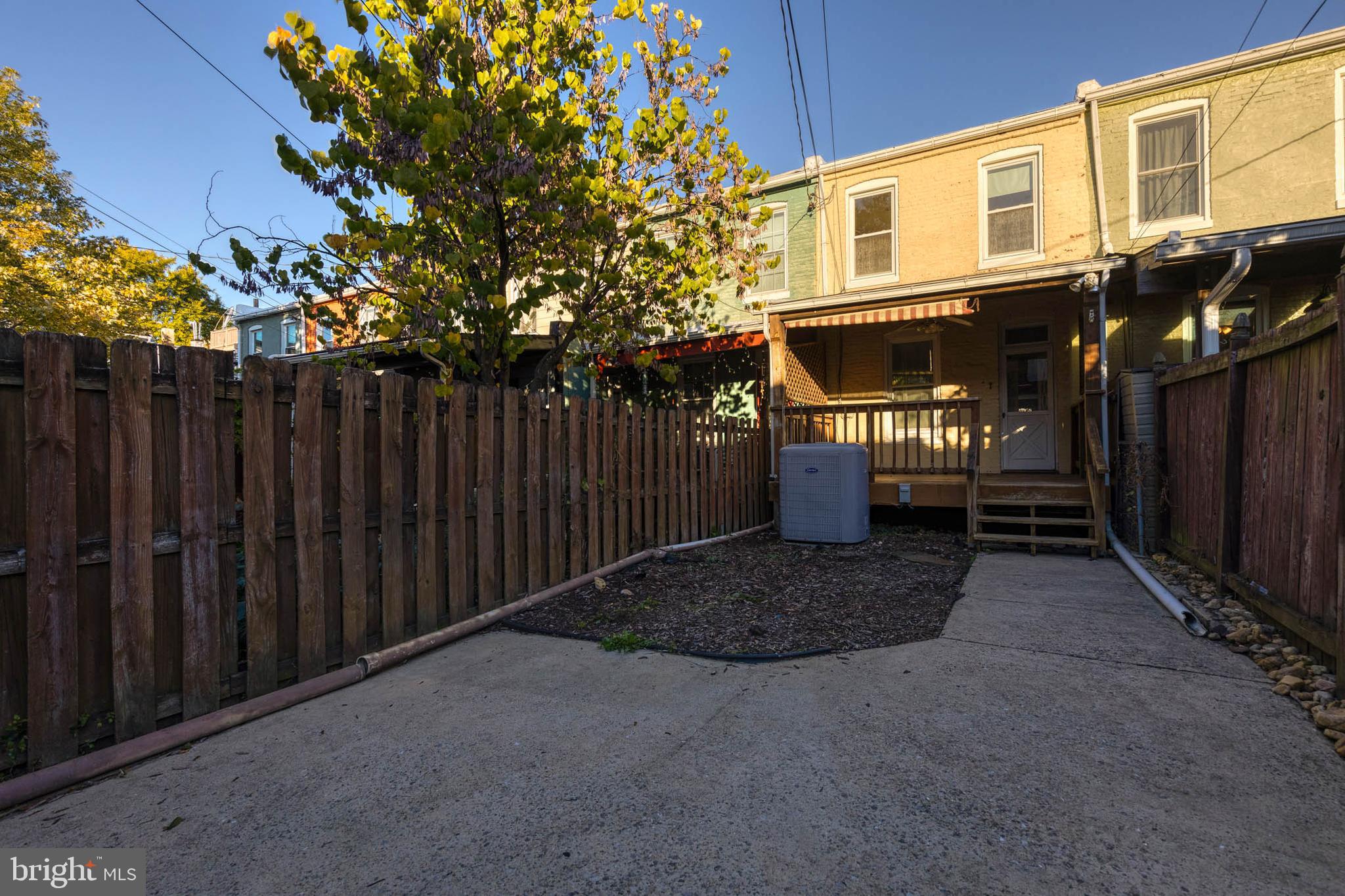 HAMPDEN HISTORIC DISTRICT - Residential