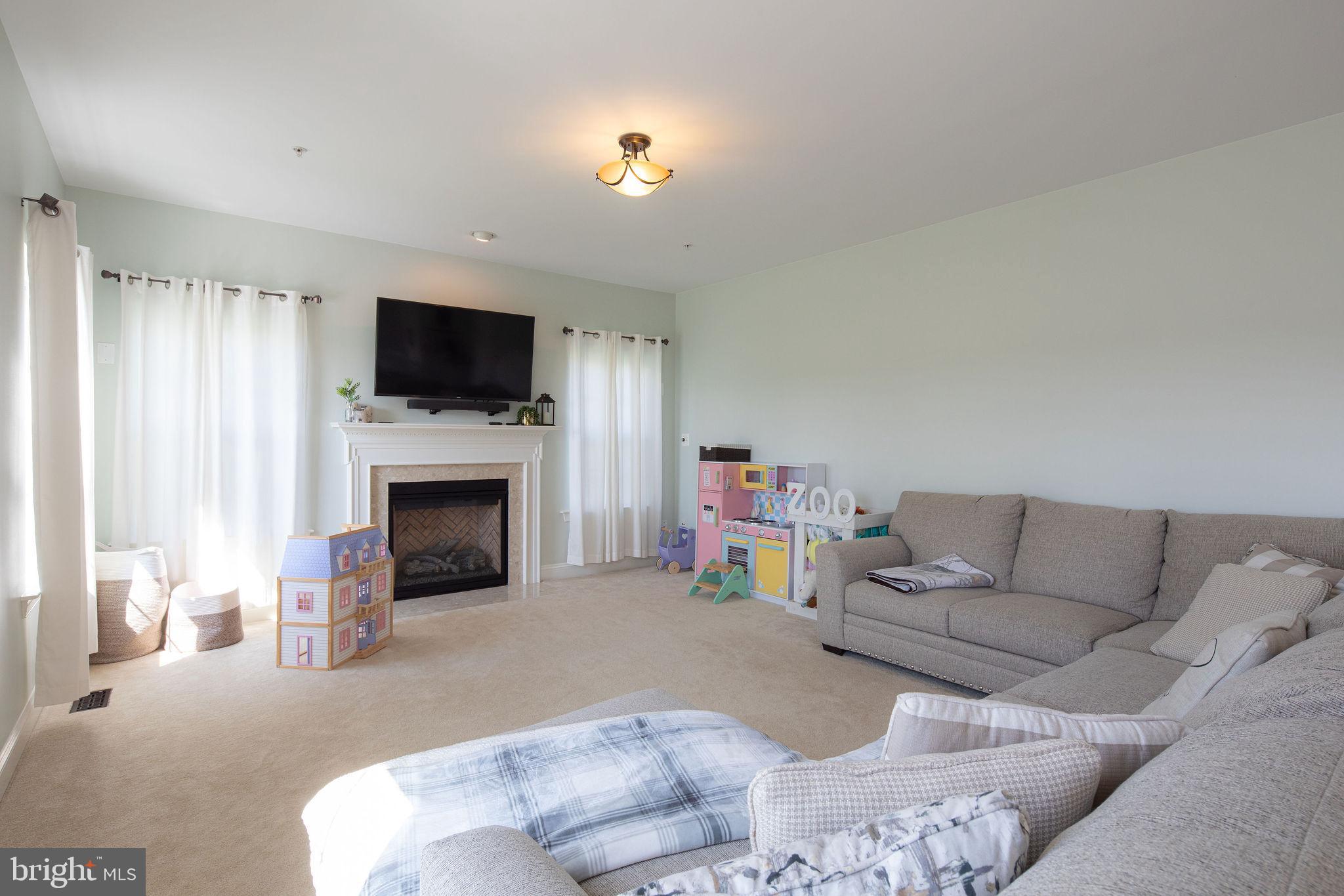 ESTATES AT JOY CHAPEL - Residential