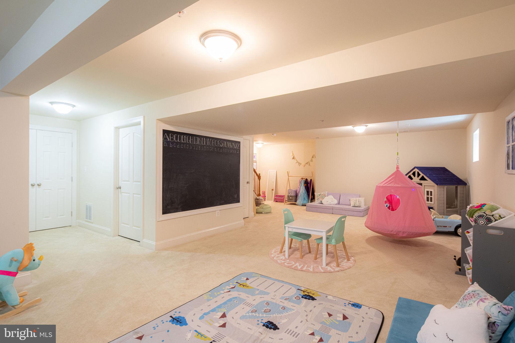 ESTATES AT JOY CHAPEL - Residential