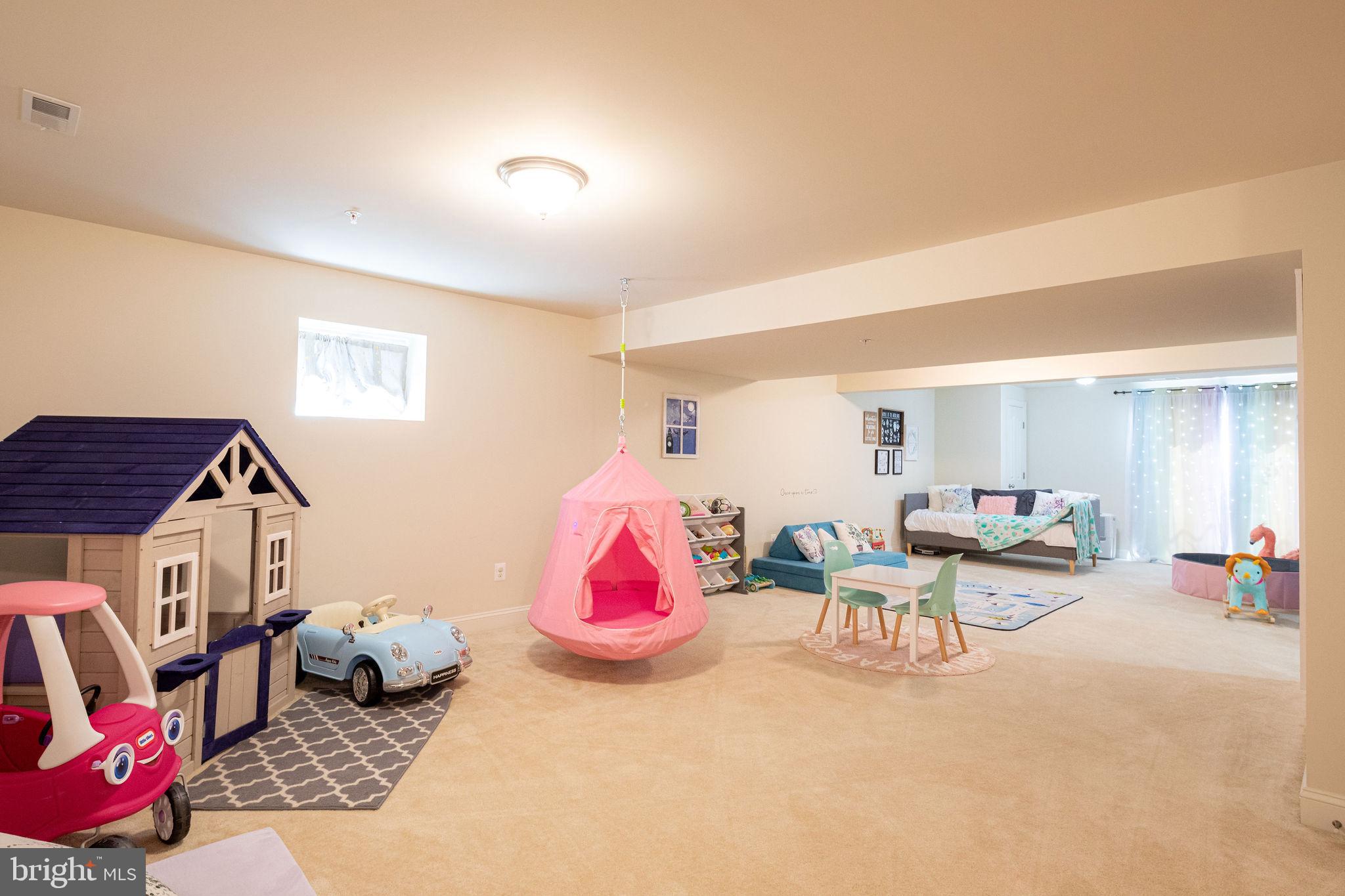 ESTATES AT JOY CHAPEL - Residential