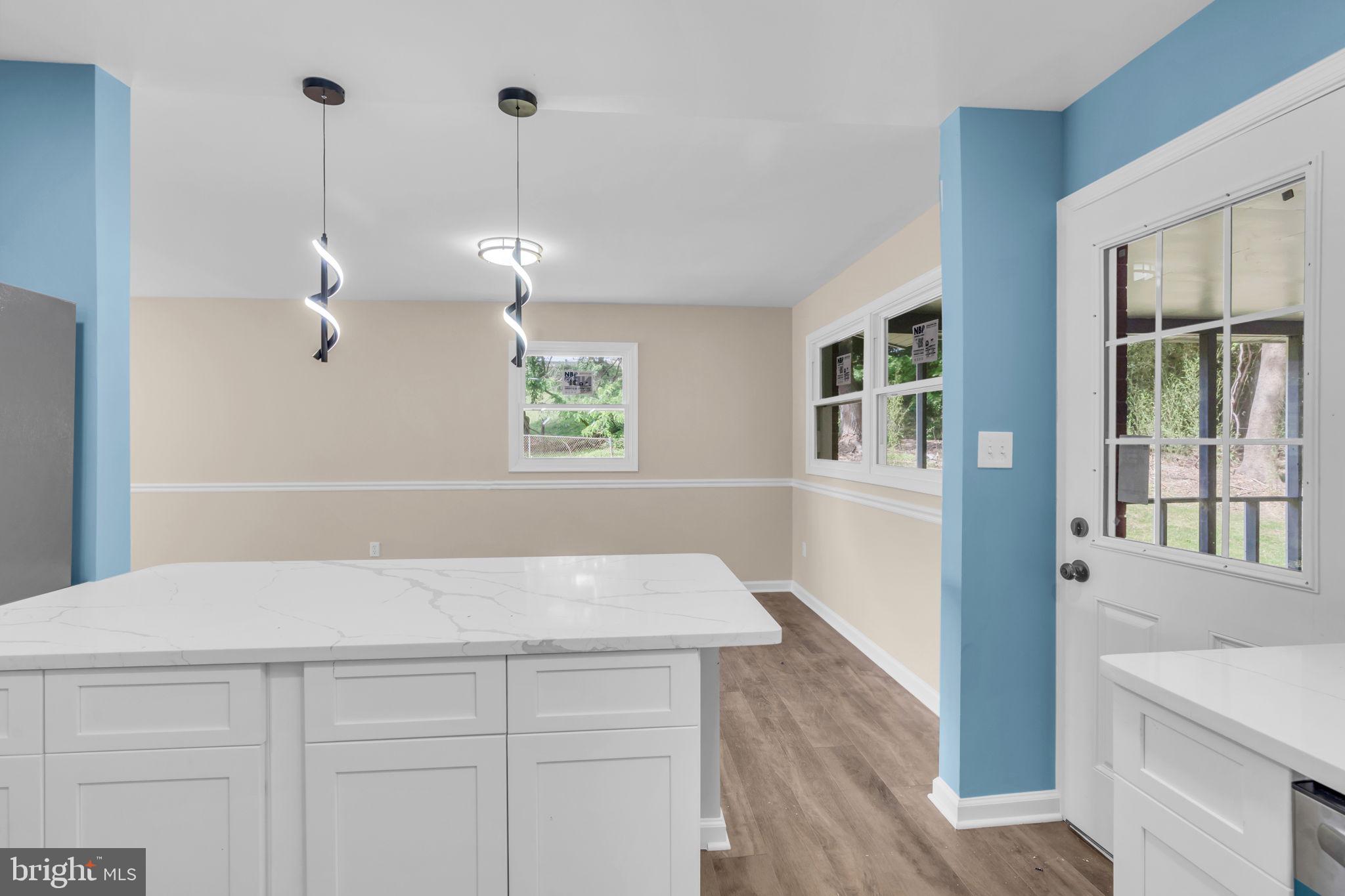 RIVER RIDGE - Residential