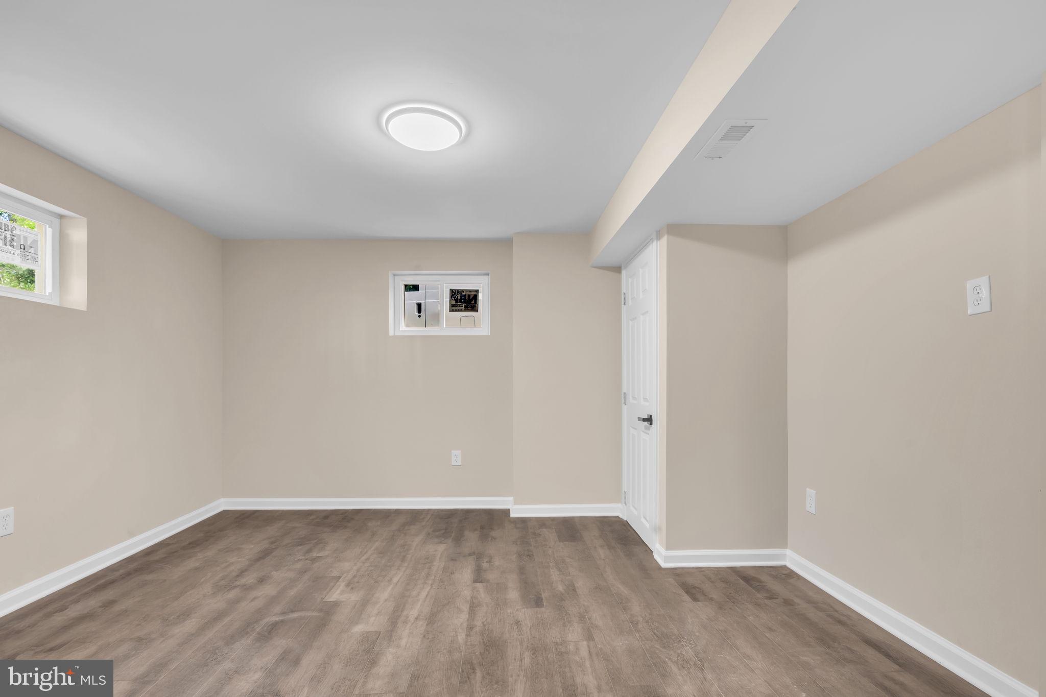 RIVER RIDGE - Residential