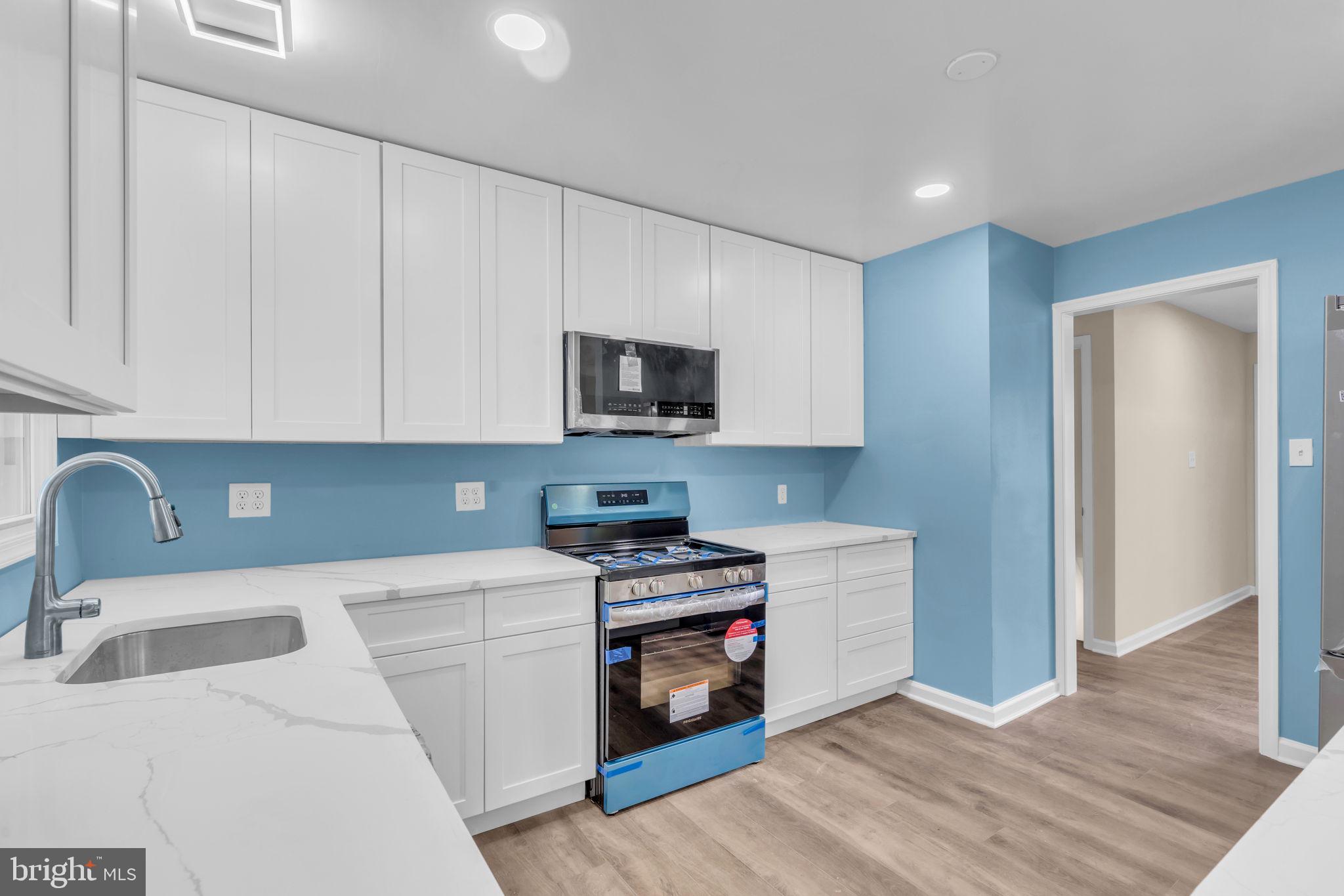 RIVER RIDGE - Residential