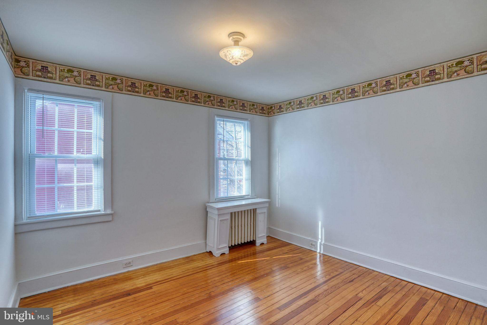 OLD NEW CASTLE - Residential