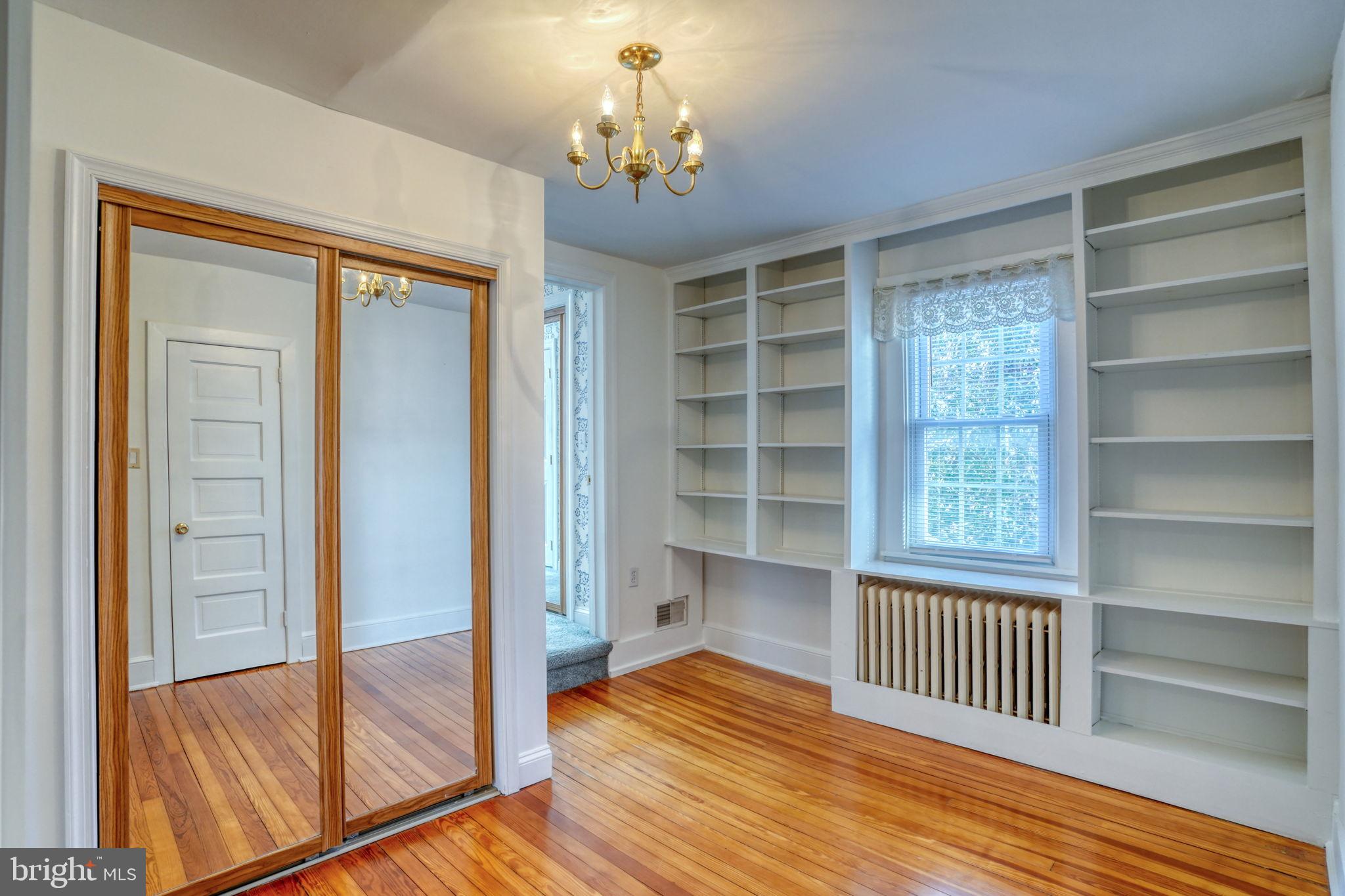 OLD NEW CASTLE - Residential