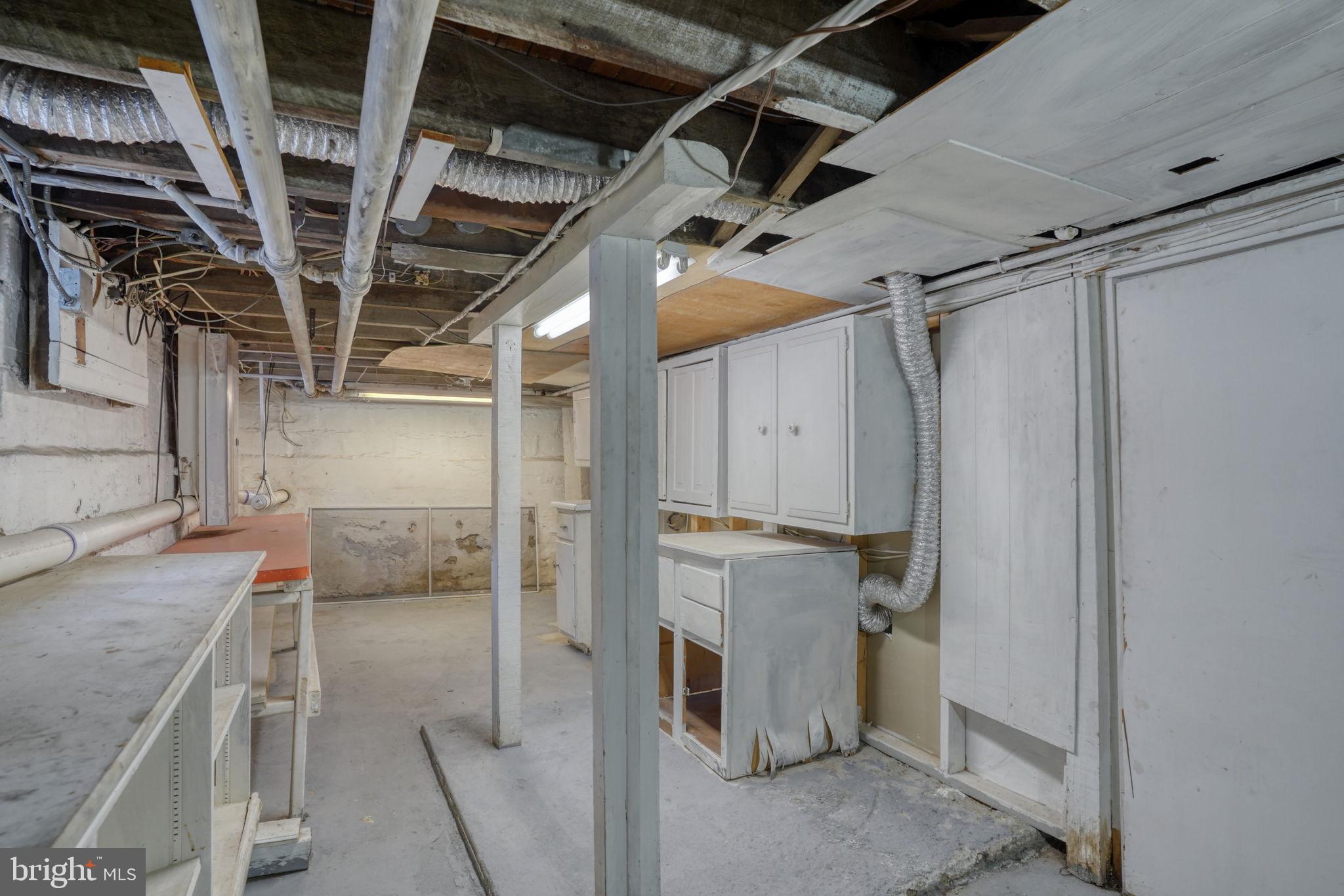 OLD NEW CASTLE - Residential