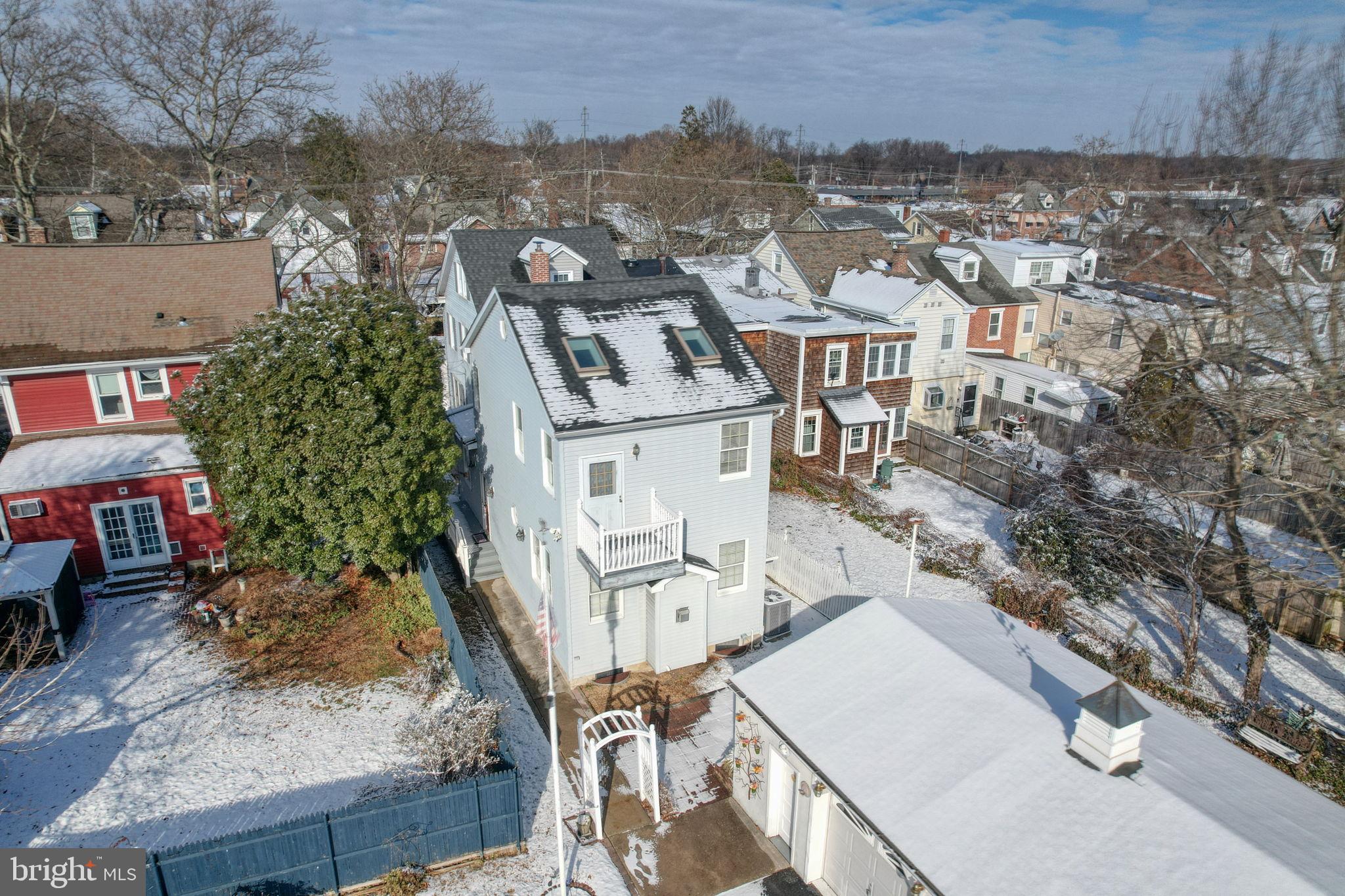 OLD NEW CASTLE - Residential