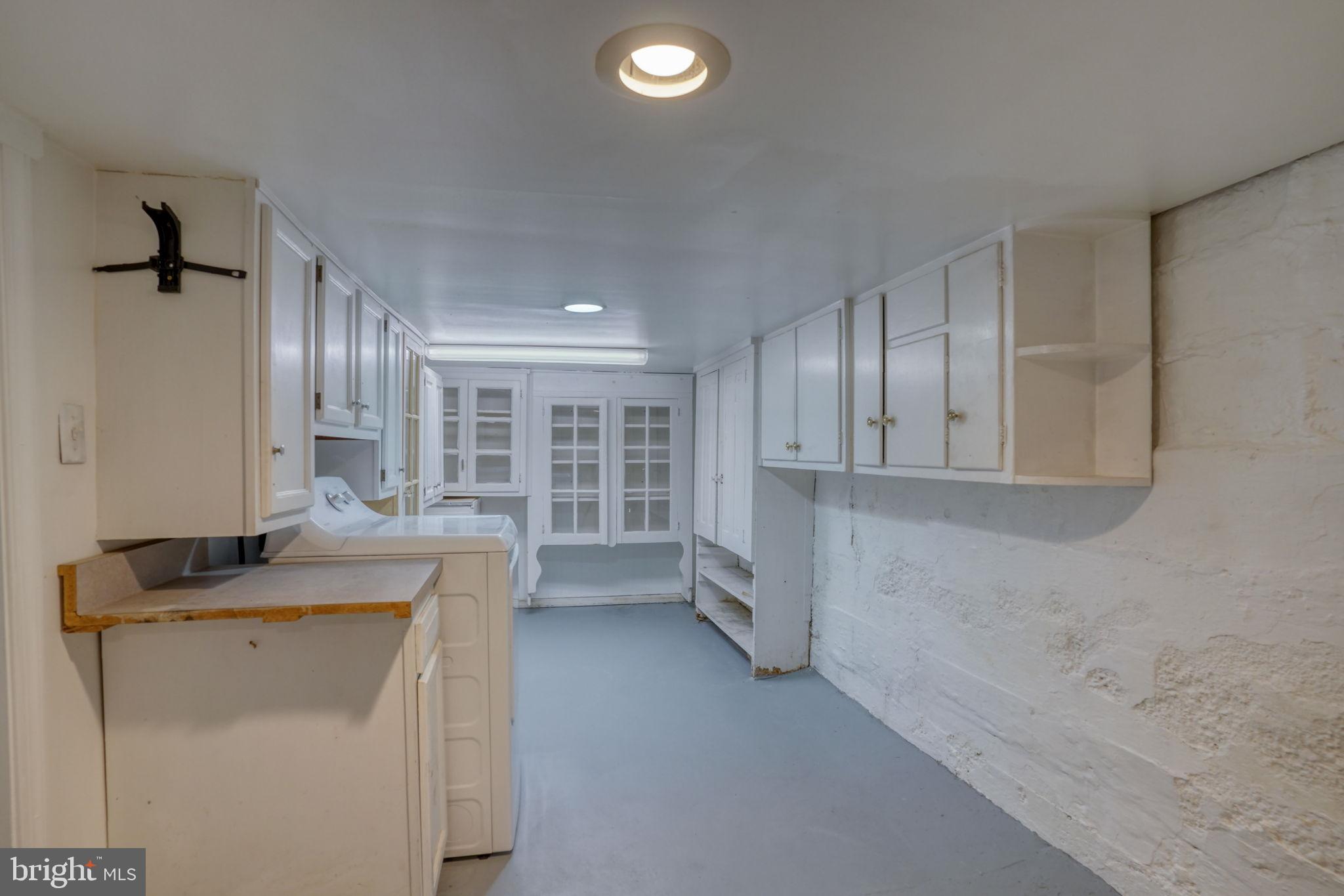 OLD NEW CASTLE - Residential