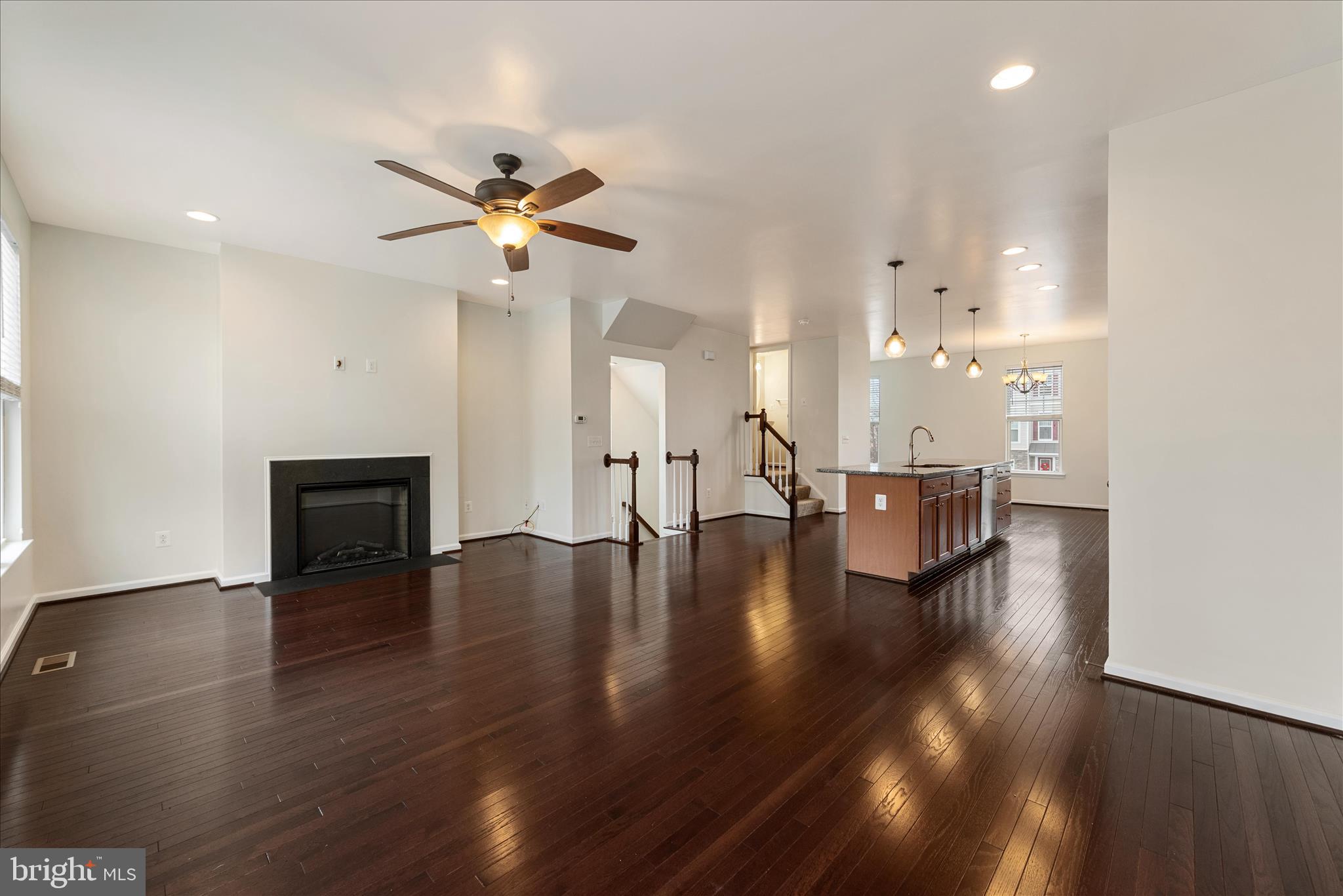 FIELDSTONE - Residential Lease