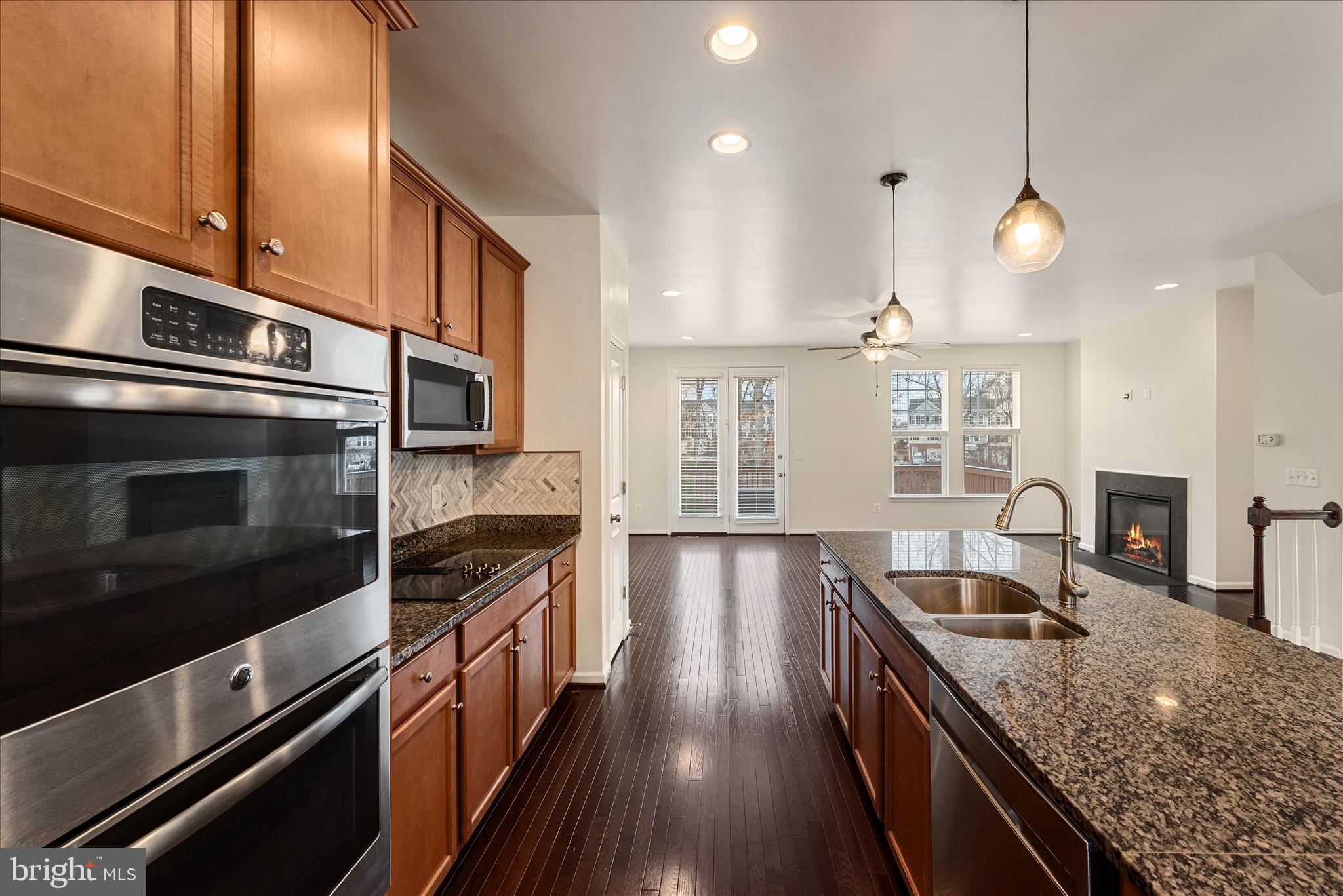 FIELDSTONE - Residential Lease