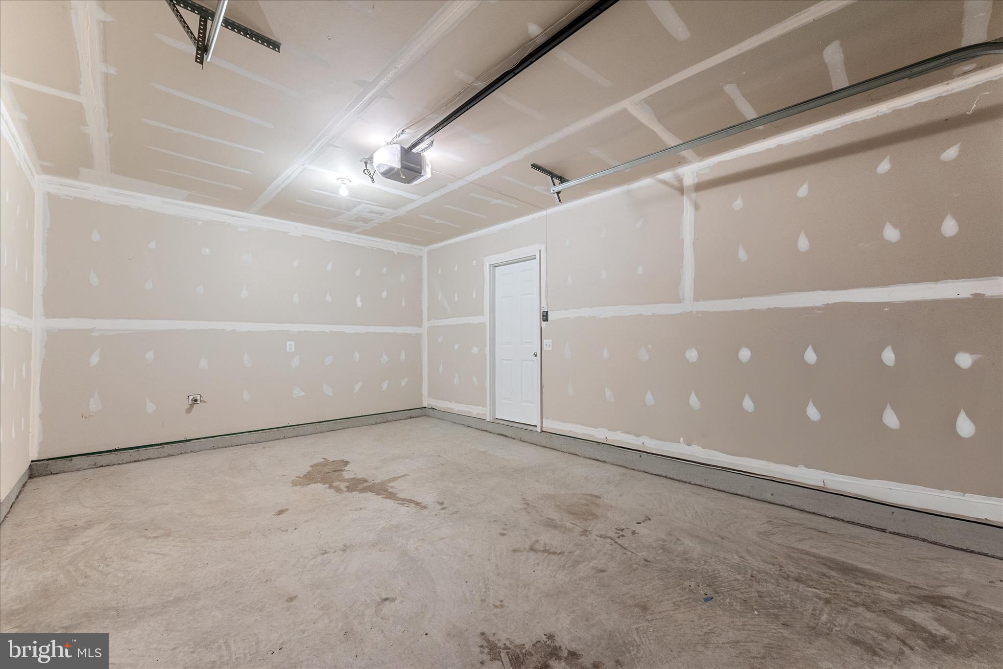 FIELDSTONE - Residential Lease