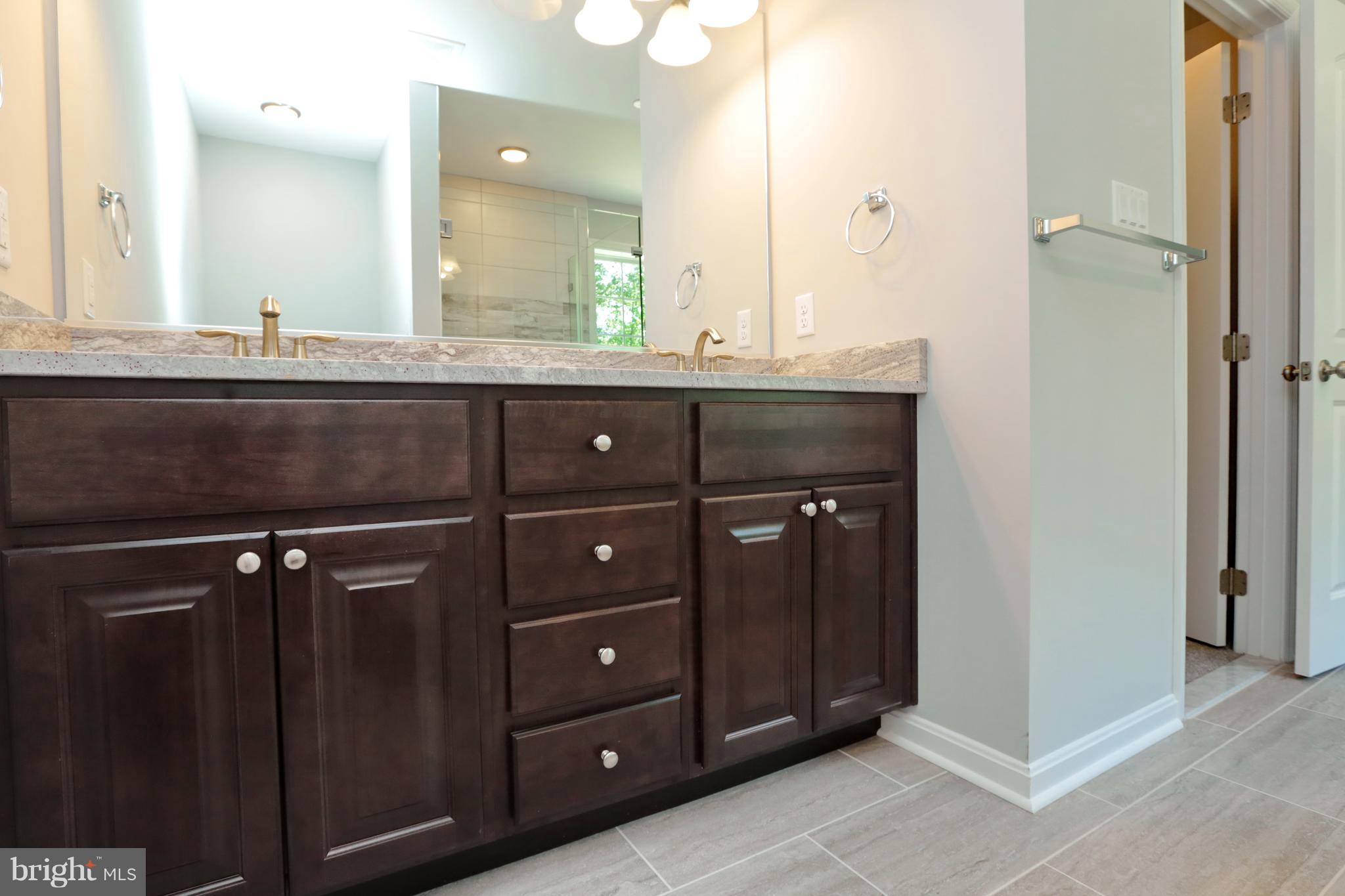 CLIFFTON ON THE POTOMAC - Residential