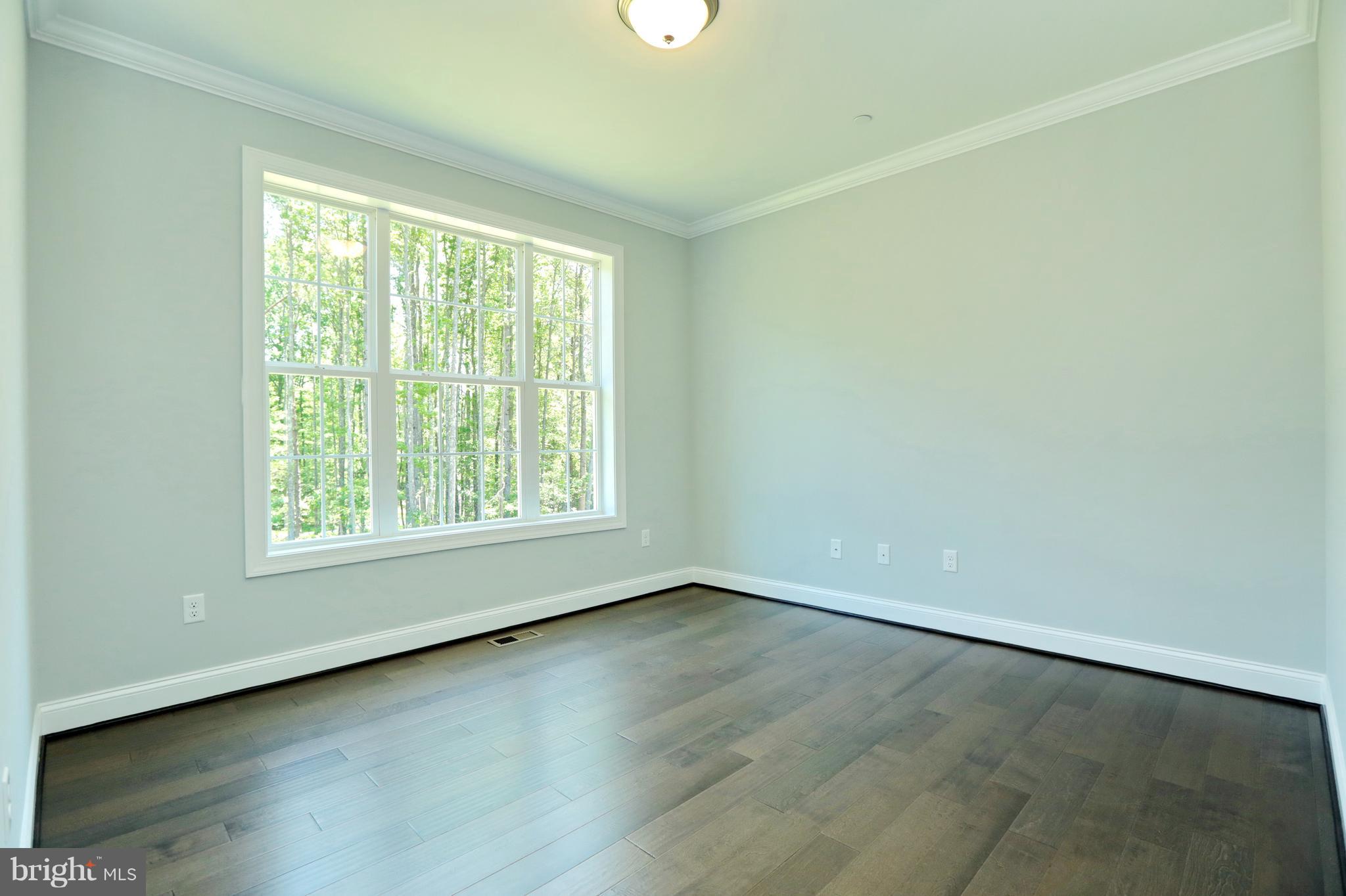 CLIFFTON ON THE POTOMAC - Residential