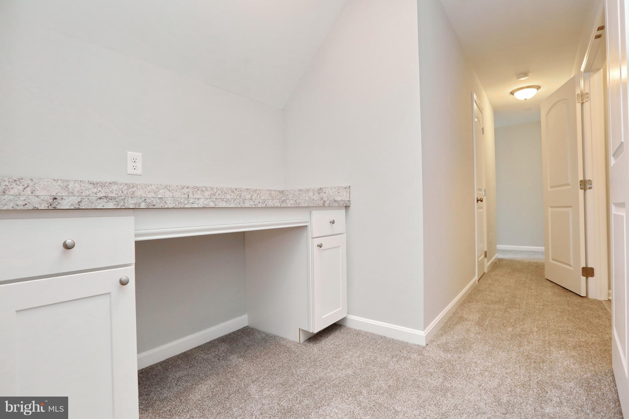 CLIFFTON ON THE POTOMAC - Residential