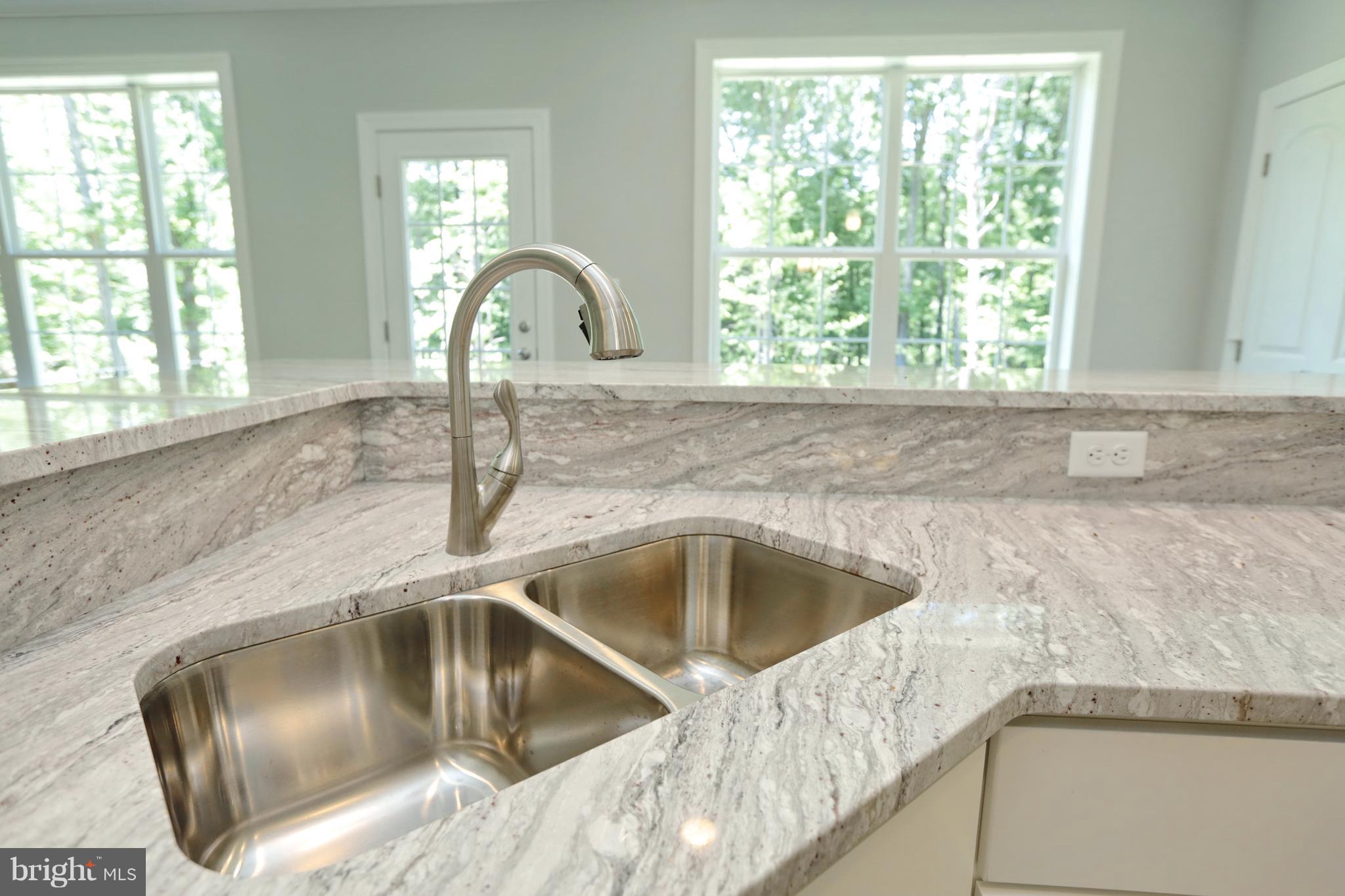 CLIFFTON ON THE POTOMAC - Residential