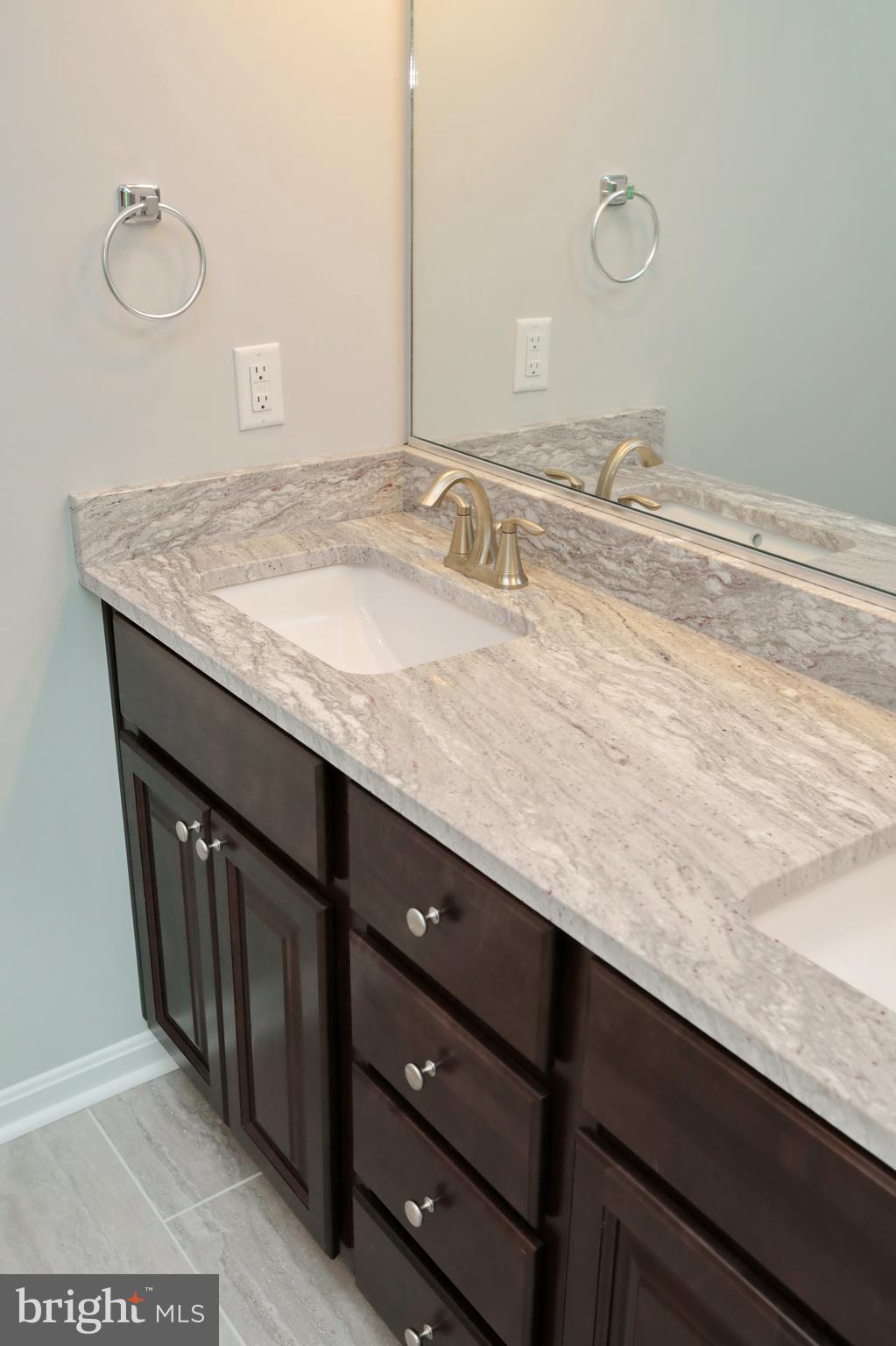 CLIFFTON ON THE POTOMAC - Residential