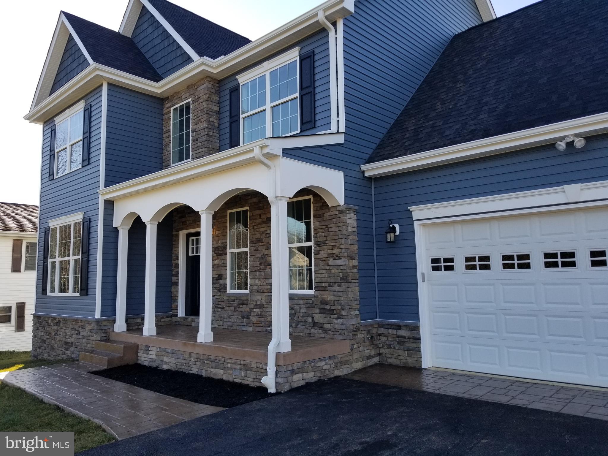 CLIFFTON ON THE POTOMAC - Residential