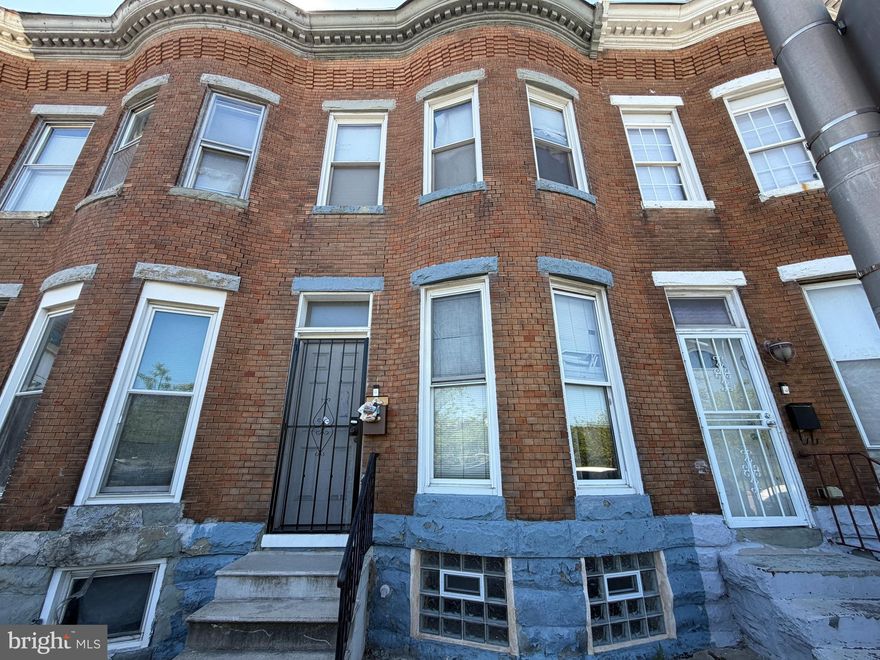 ONLINE AUCTION: This auction takes place on the Ashland Auction Group website bidding platform. Bidding begins 5/13/2026 @ 10:00 AM. Bidding ends 5/15/2026 @ 11:10 AM. The list price is the suggested opening bid. Deposit: $5,000.

This two-story townhouse is located in the Poppleton neighborhood of Baltimore City. Residents can enjoy the nearby facilities and attractions such as the University of Maryland Medical Center, Mount Clare Junction, Grace Medical Center, and Lexington Market. The property is vacant and fully-framed, ready for renovations. Conveniently located along the US-40 corridor (W Mulberry St), this home offers quick access to I-95 and MLK Jr. Blvd for easy commuting throughout Baltimore and beyond.