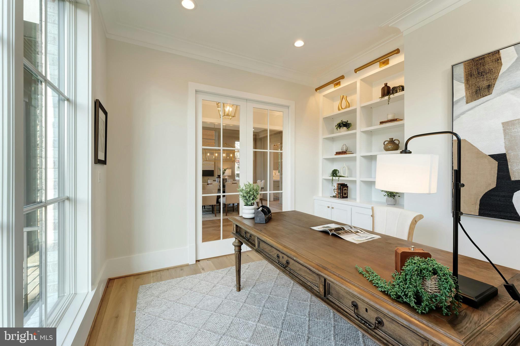 CLARENDON - Residential