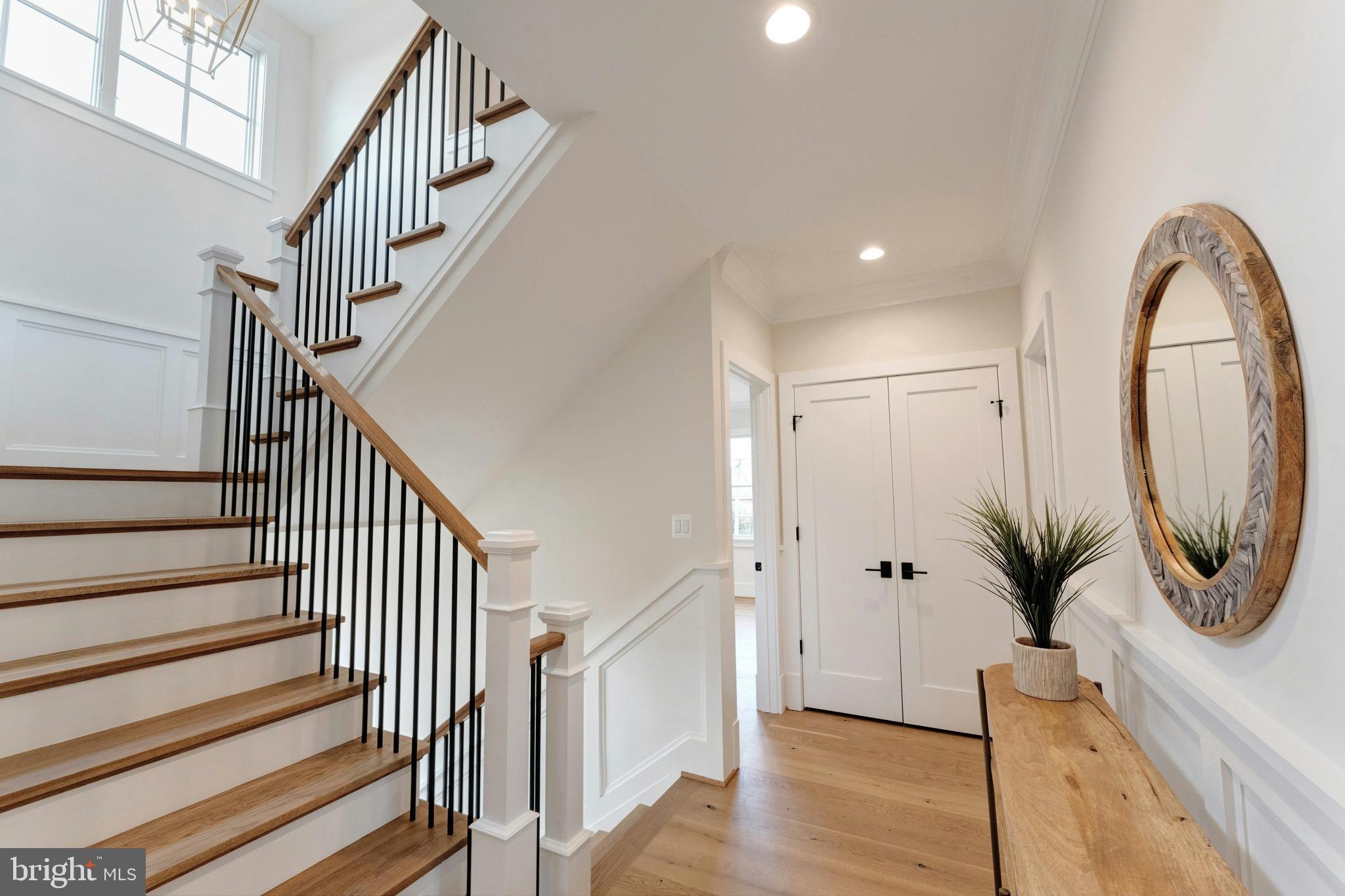 CLARENDON - Residential