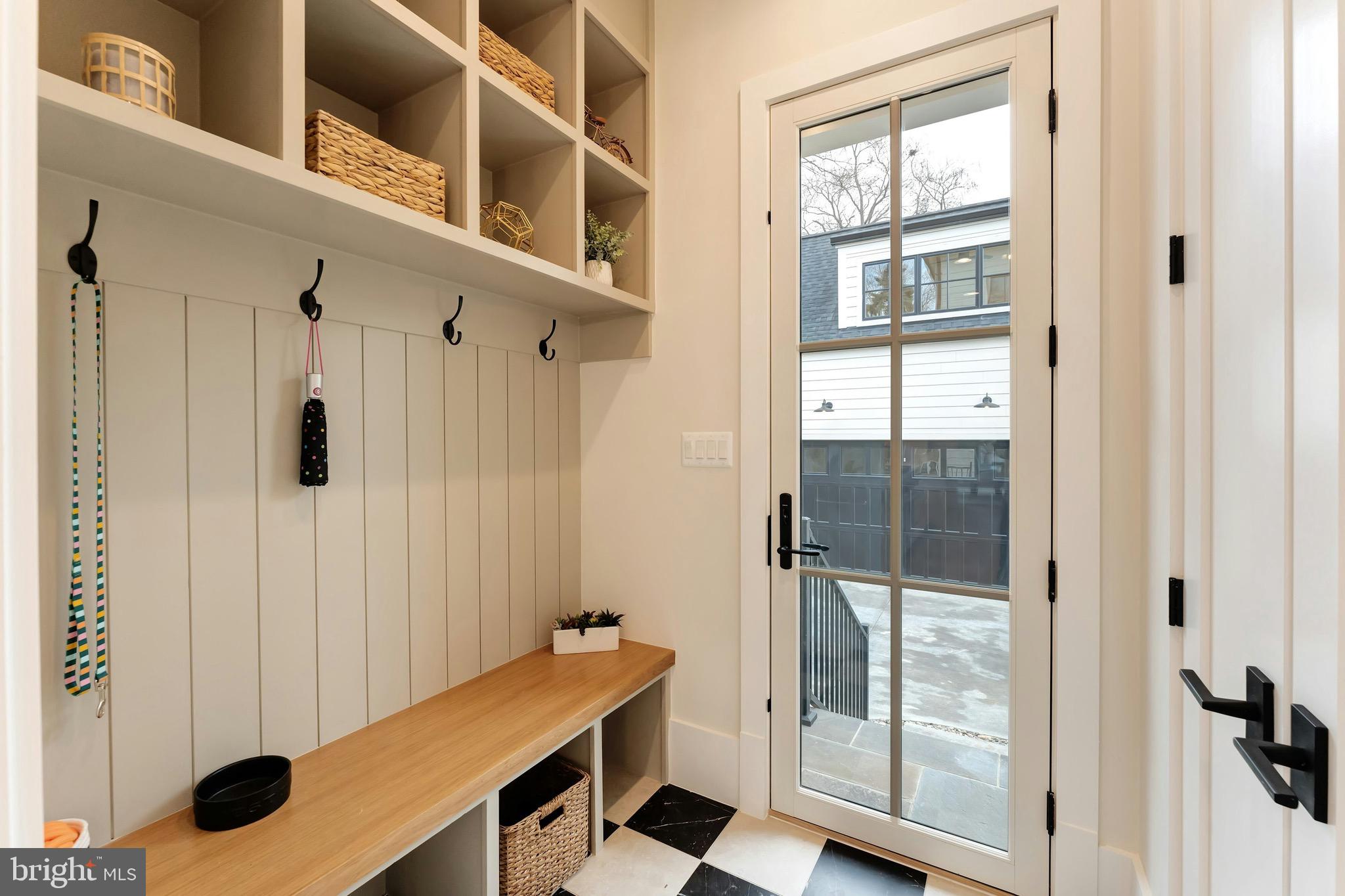 CLARENDON - Residential