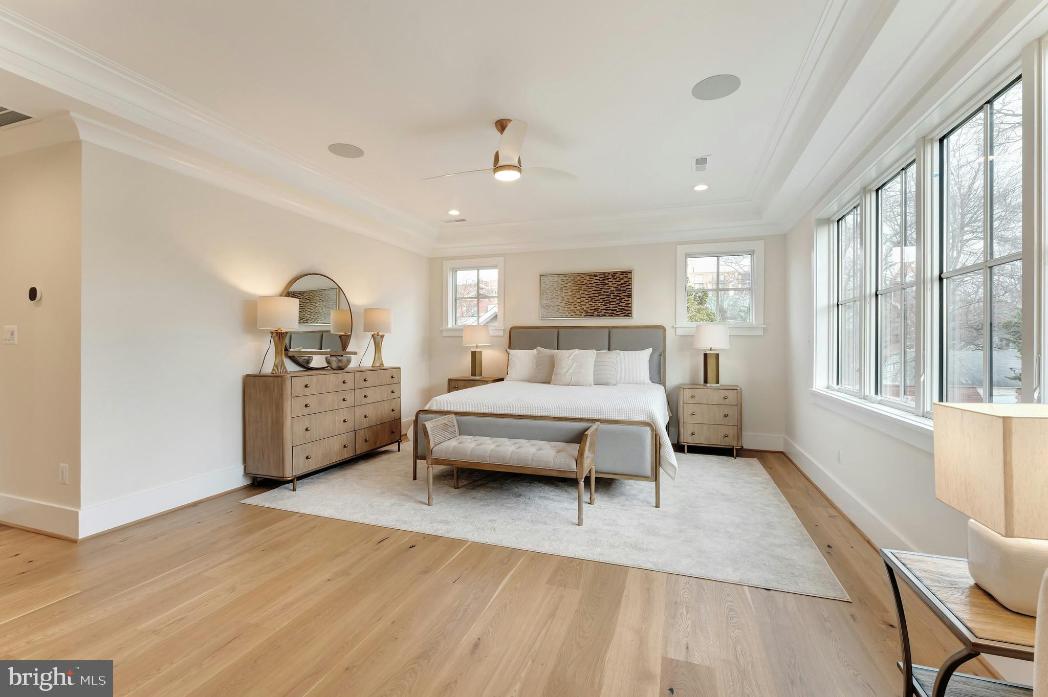 CLARENDON - Residential