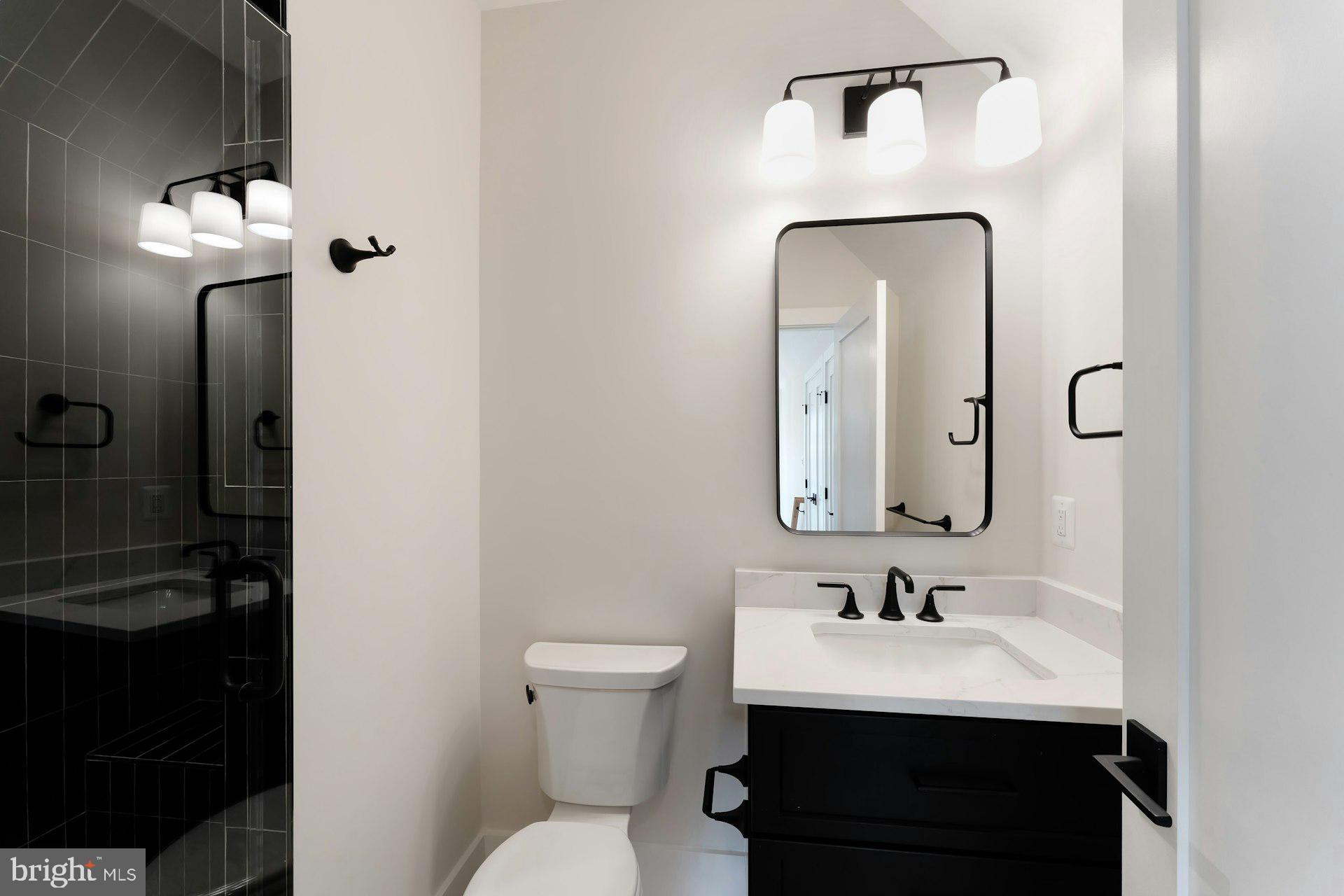 CLARENDON - Residential