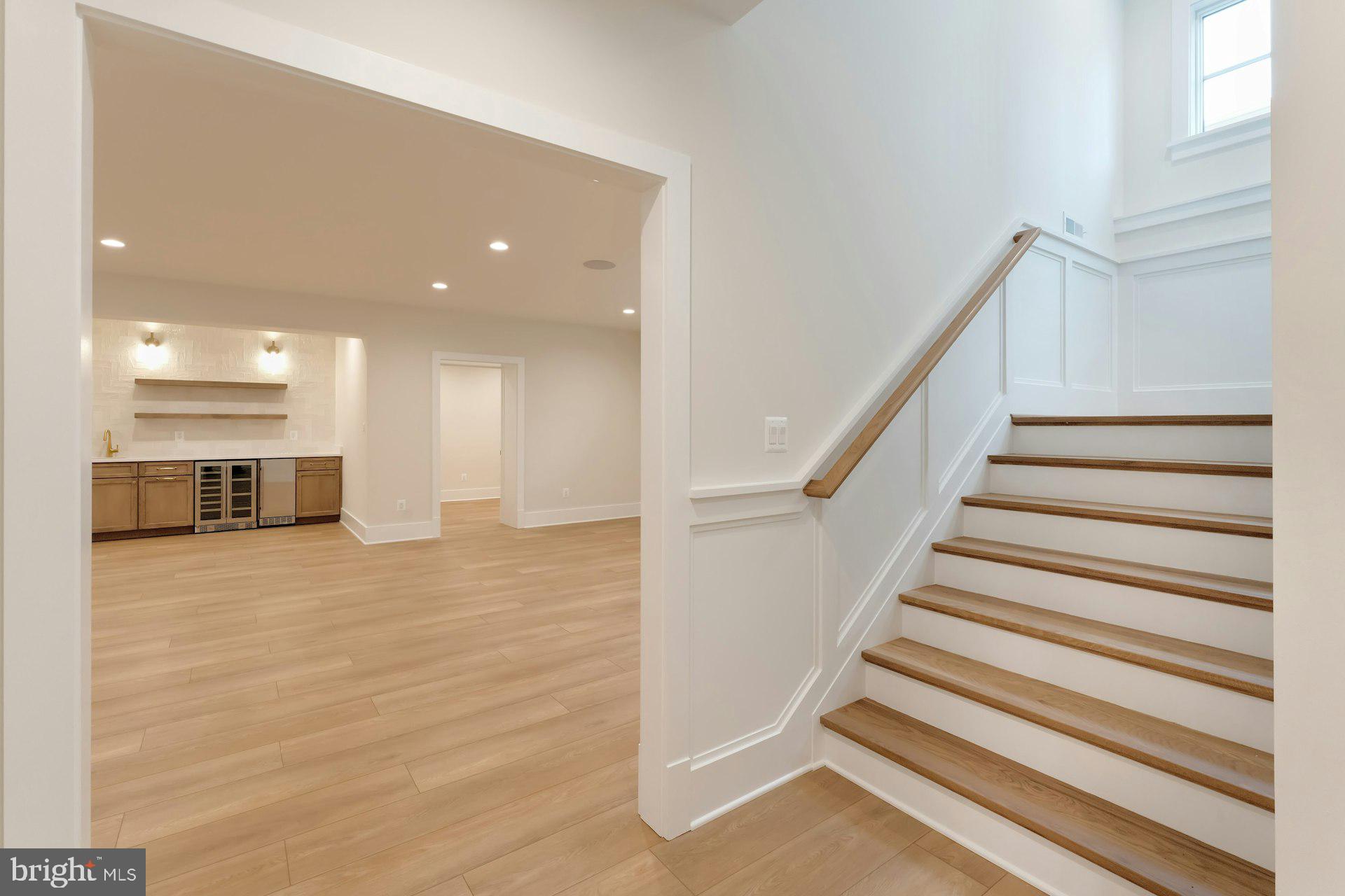 CLARENDON - Residential