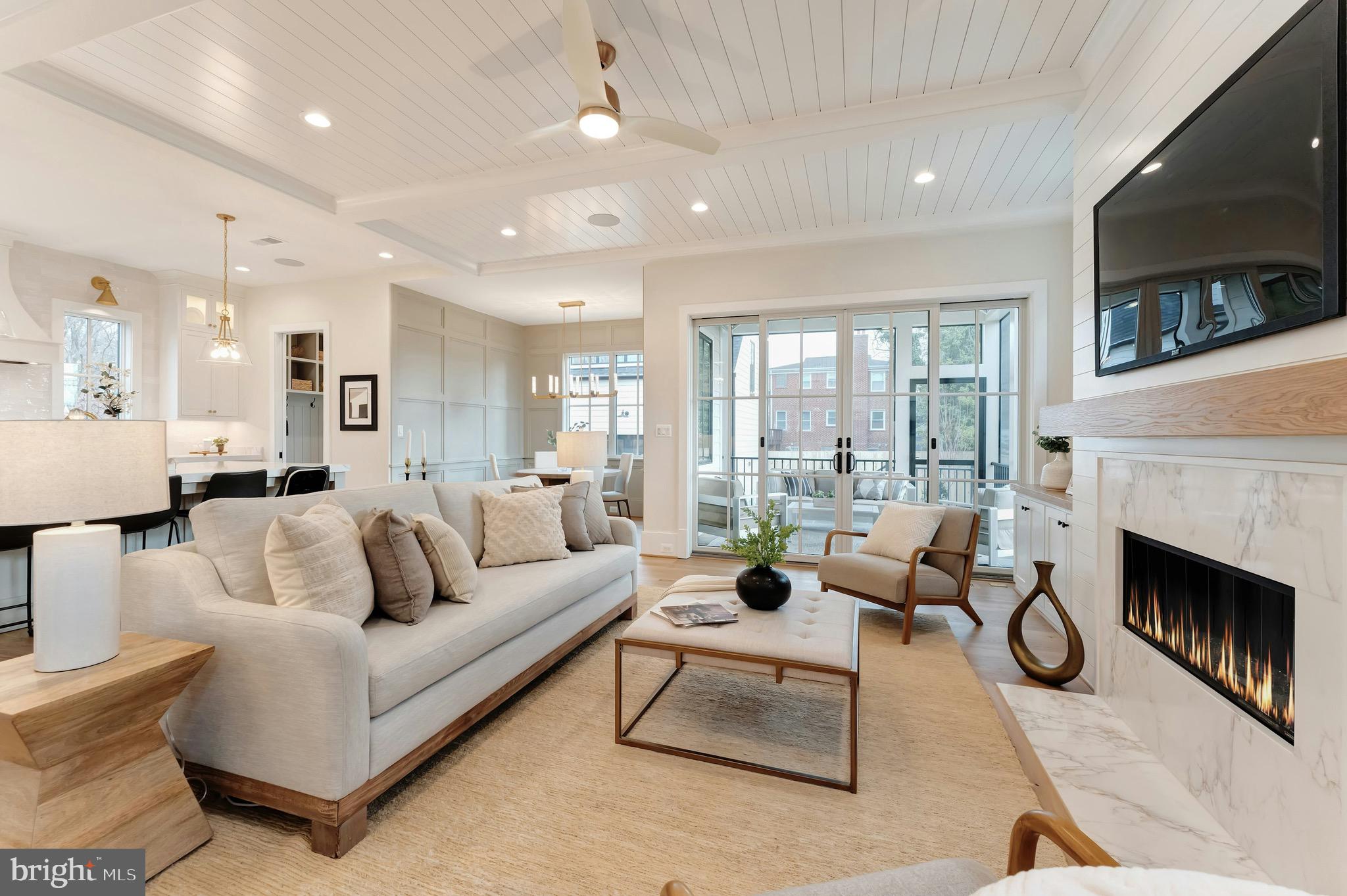 CLARENDON - Residential