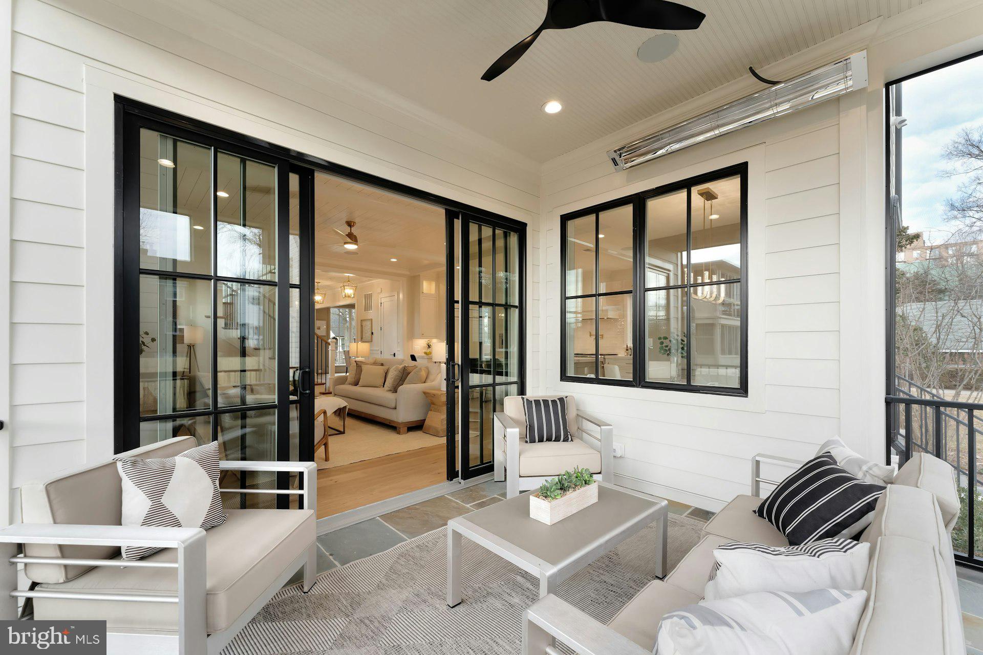 CLARENDON - Residential