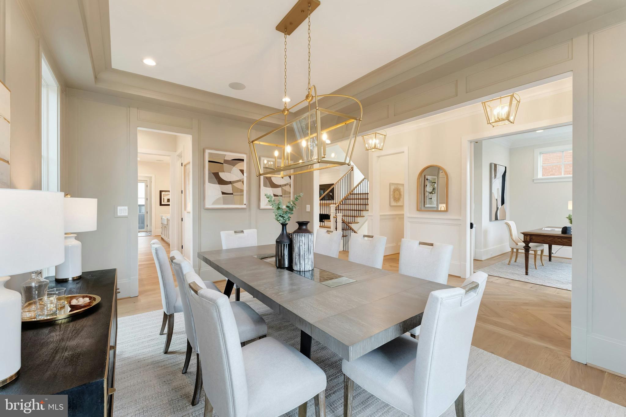 CLARENDON - Residential