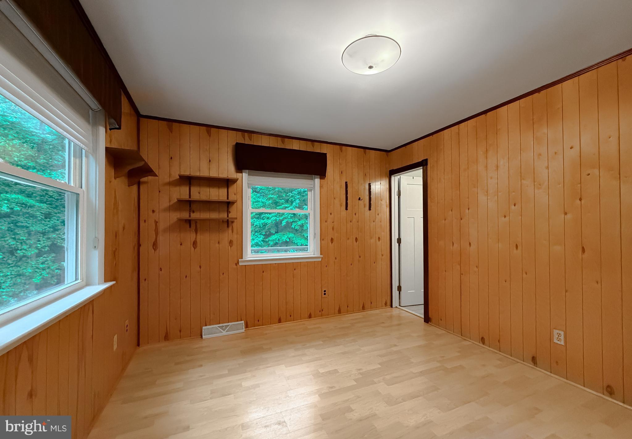 LAND O LAKES - Residential
