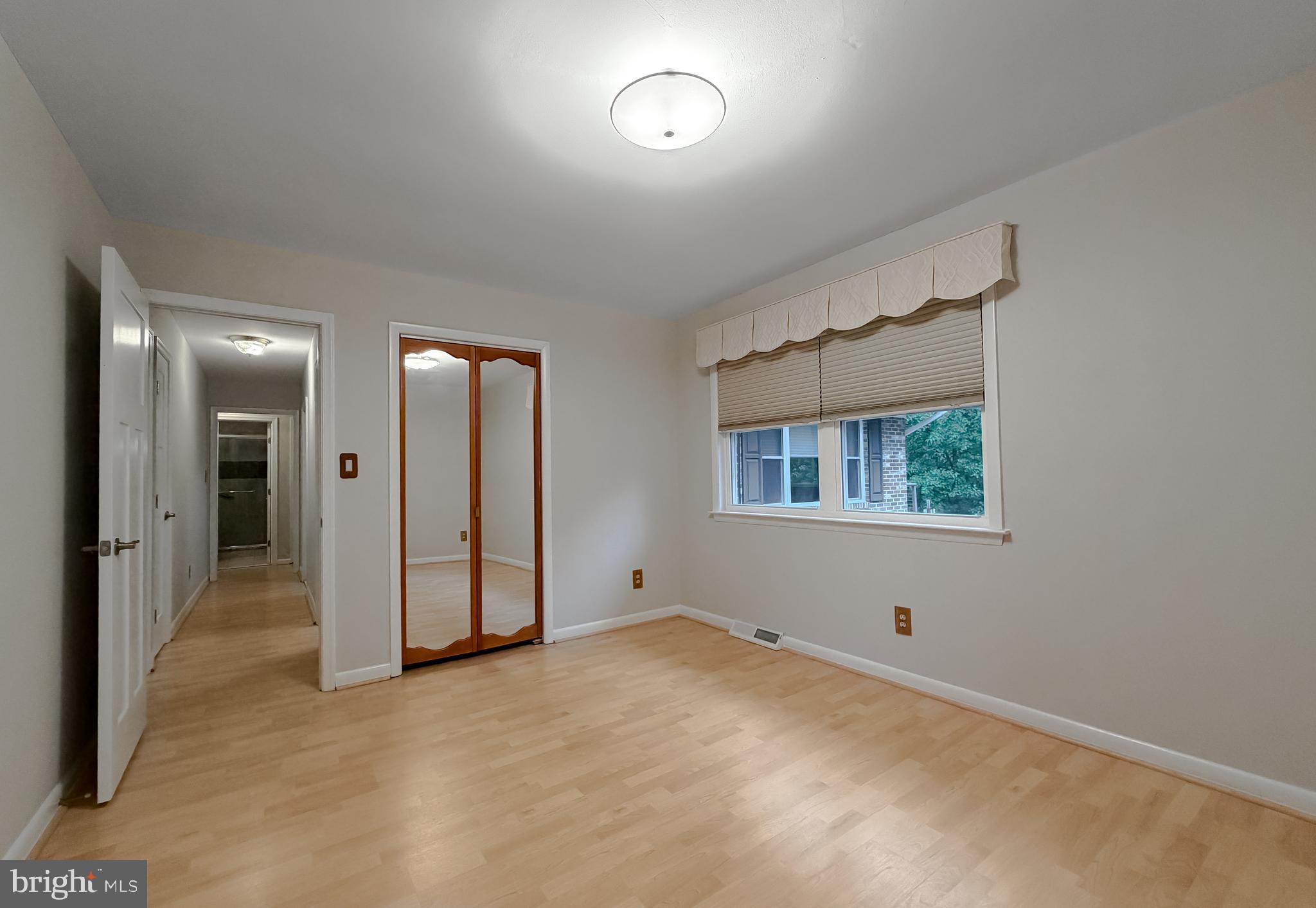 LAND O LAKES - Residential