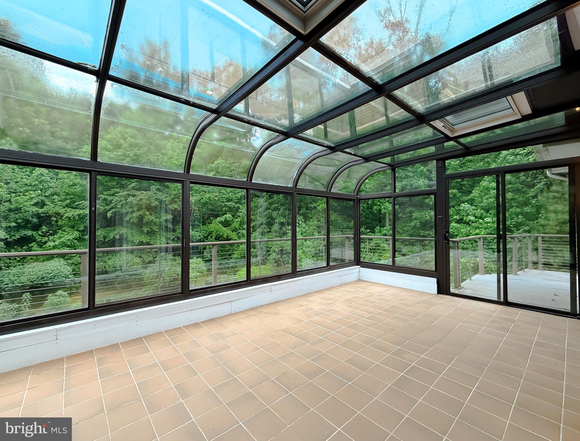 LAND O LAKES - Residential