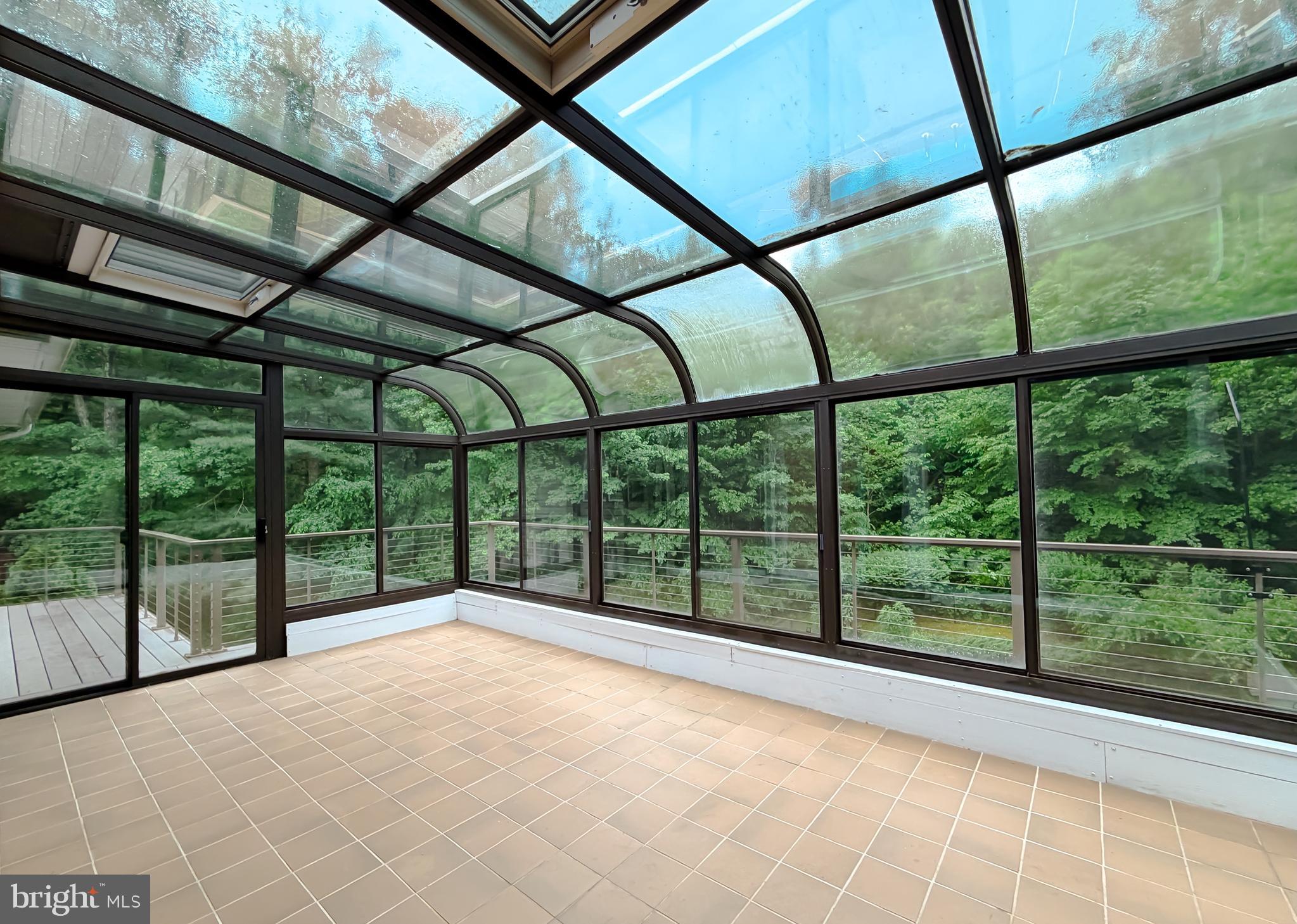 LAND O LAKES - Residential