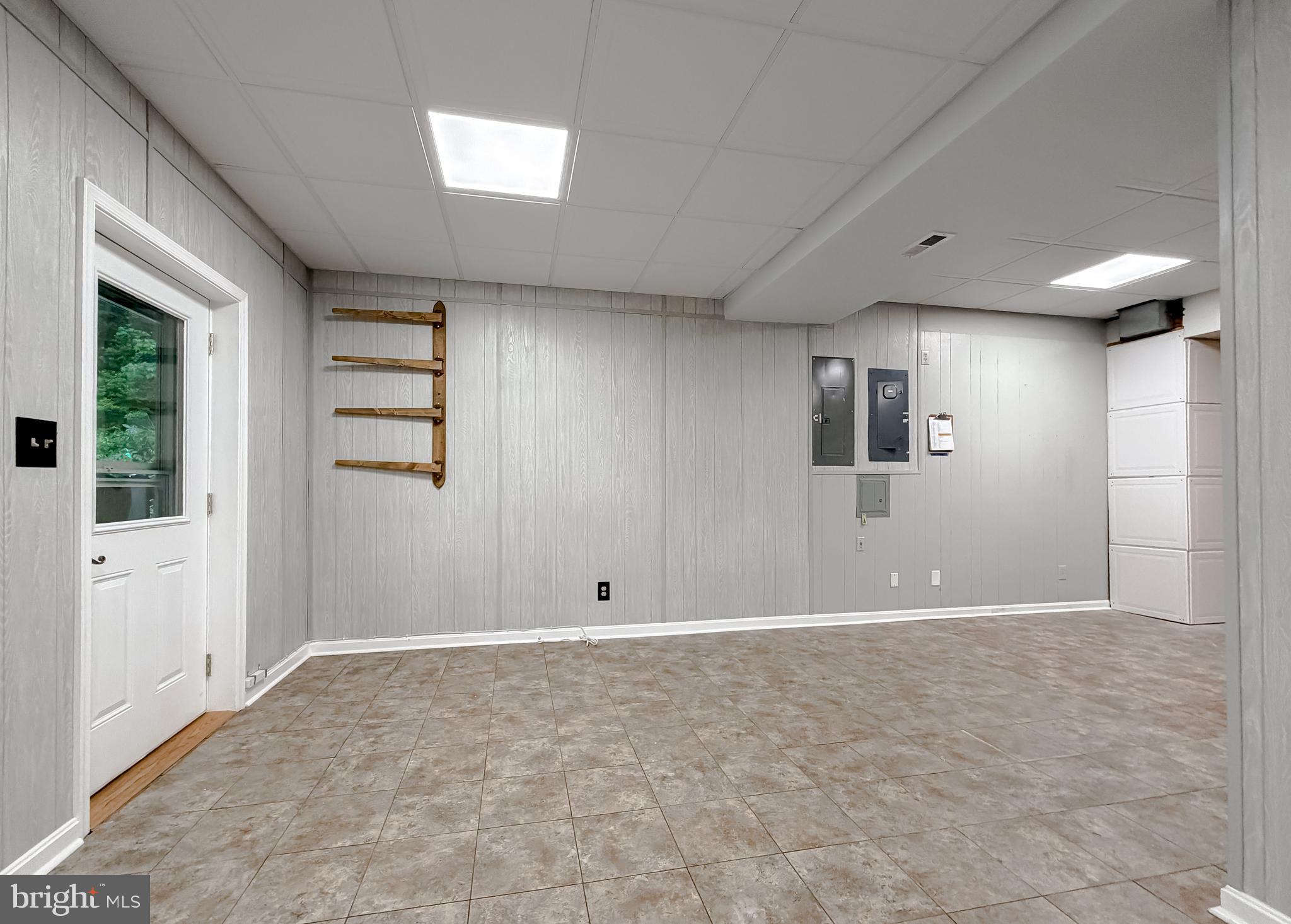 LAND O LAKES - Residential