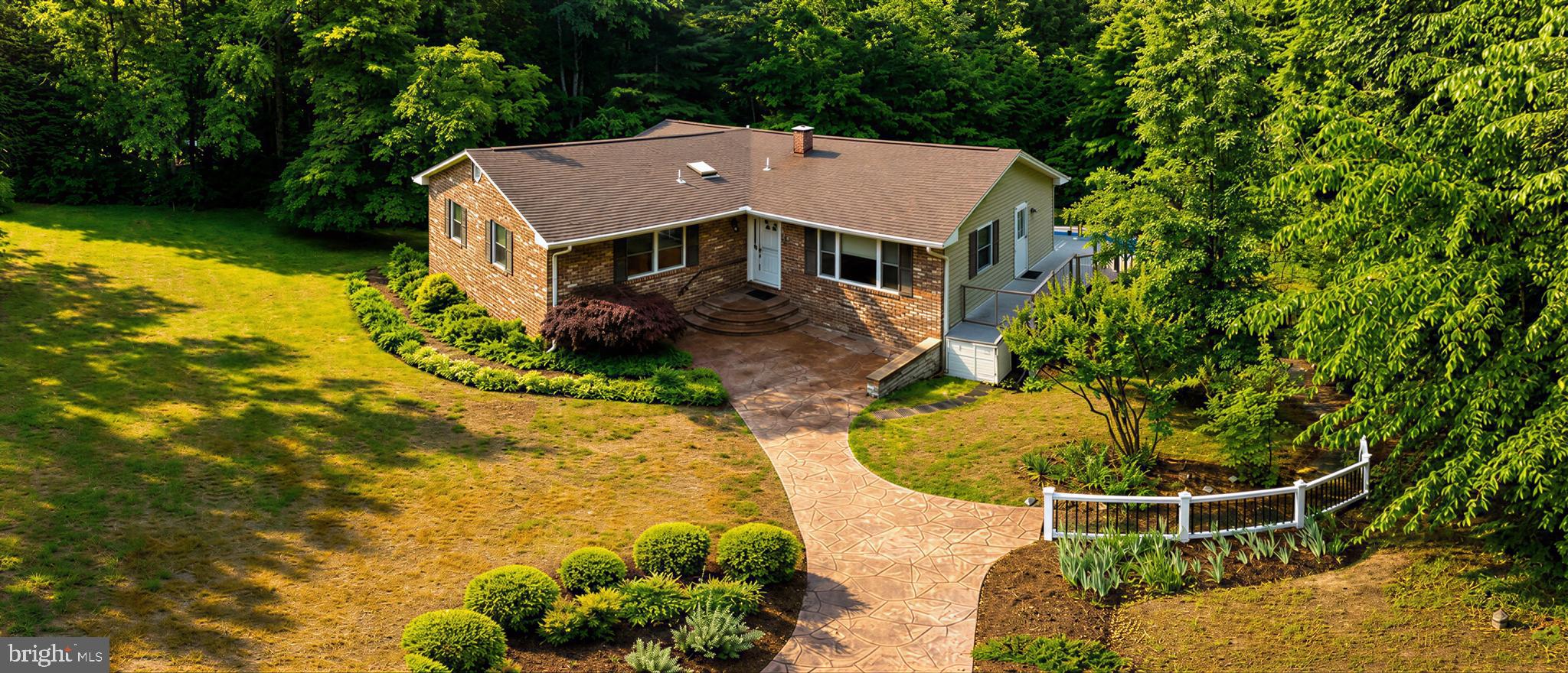 LAND O LAKES - Residential