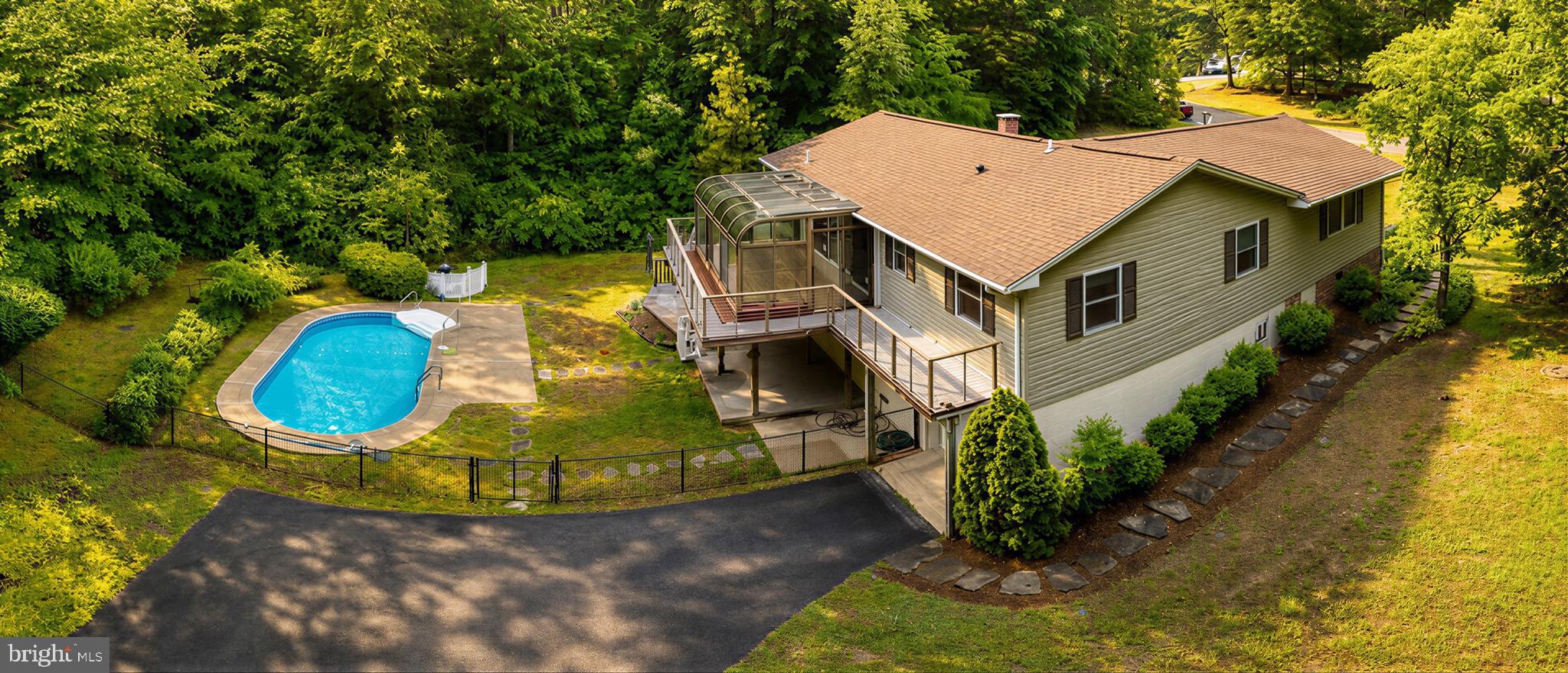 LAND O LAKES - Residential
