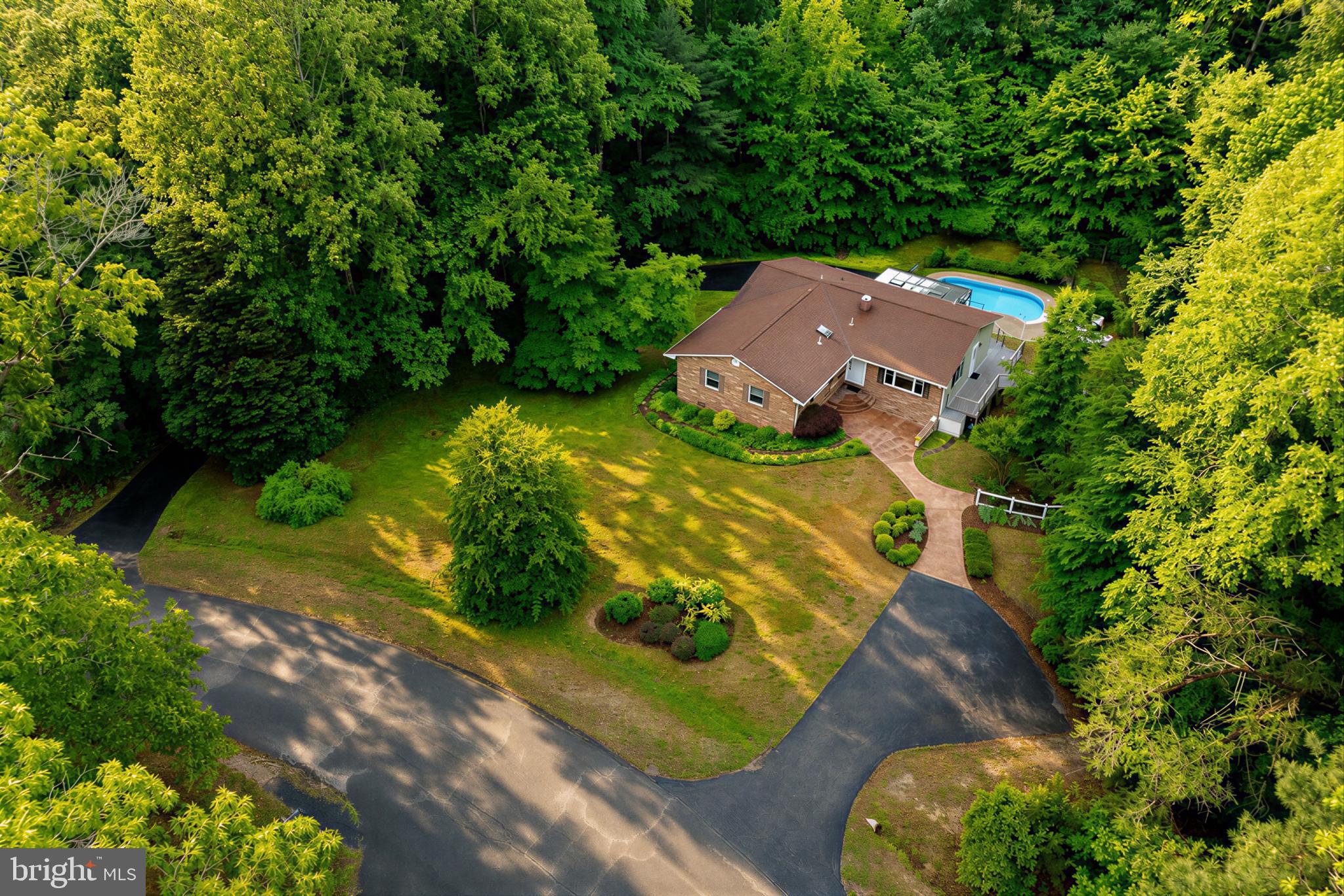 LAND O LAKES - Residential