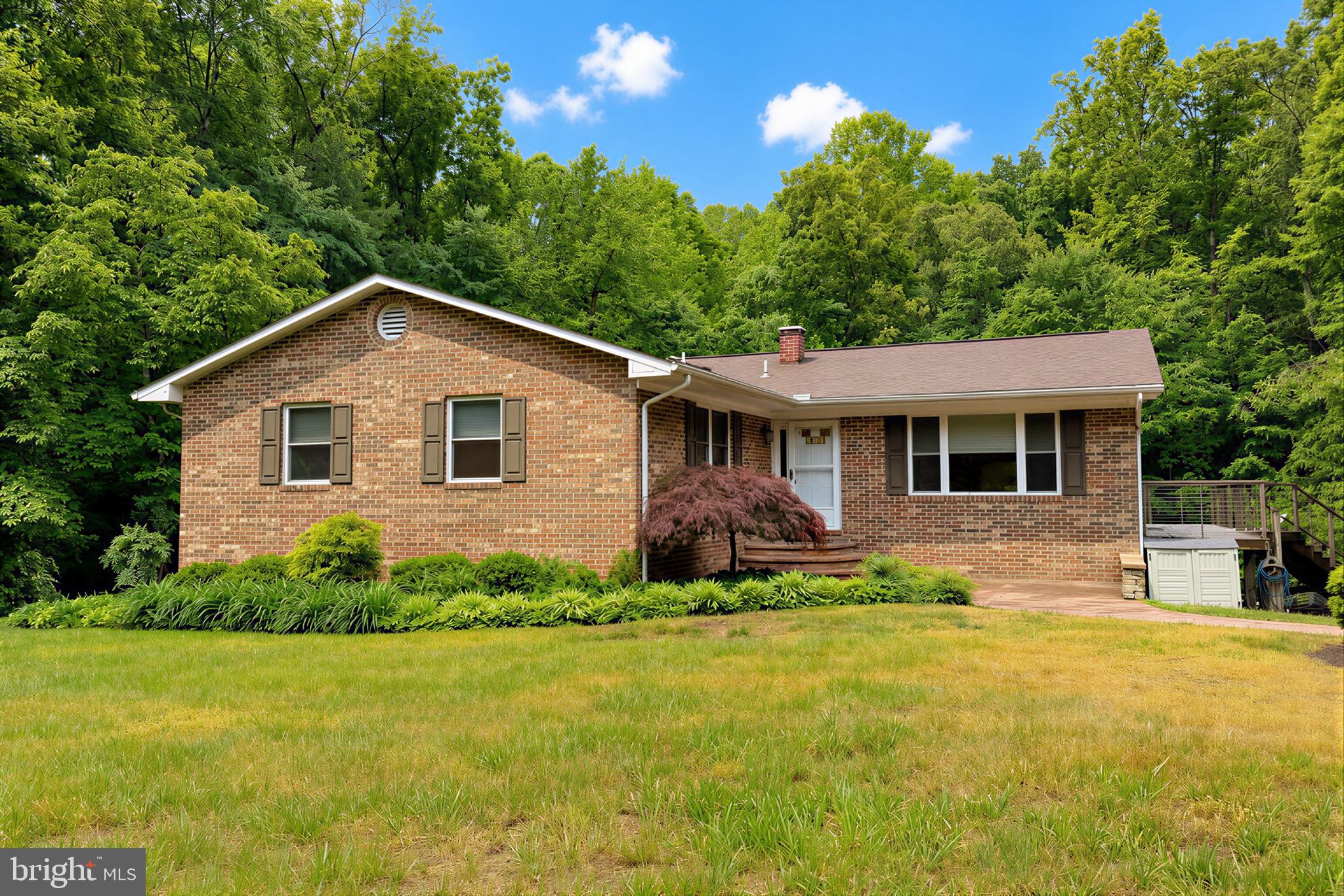 LAND O LAKES - Residential