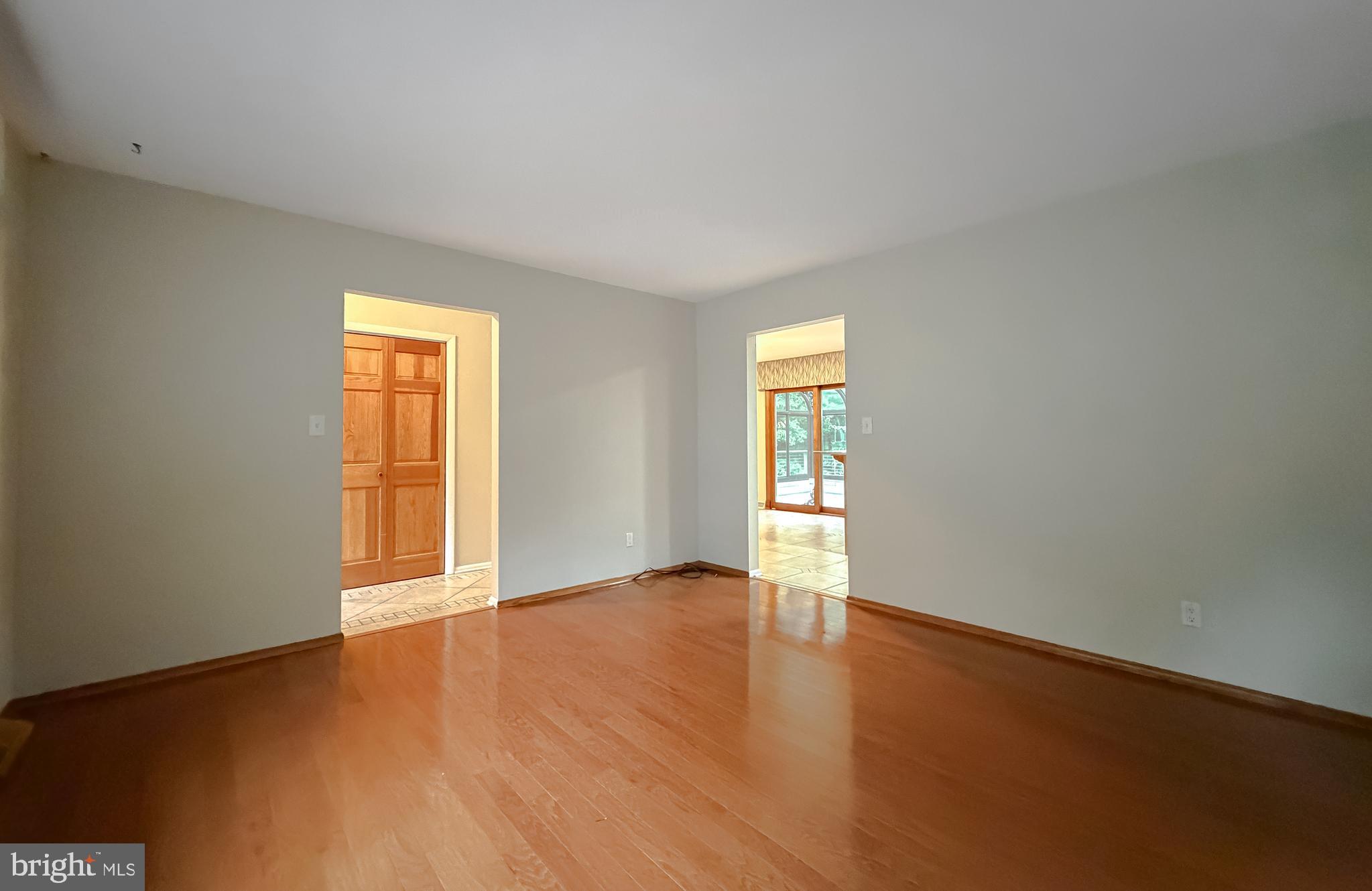 LAND O LAKES - Residential