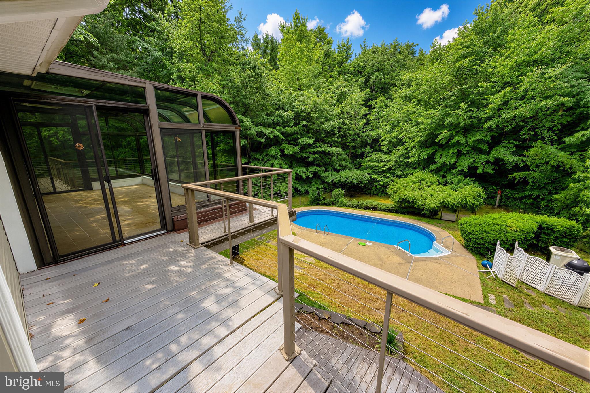 LAND O LAKES - Residential